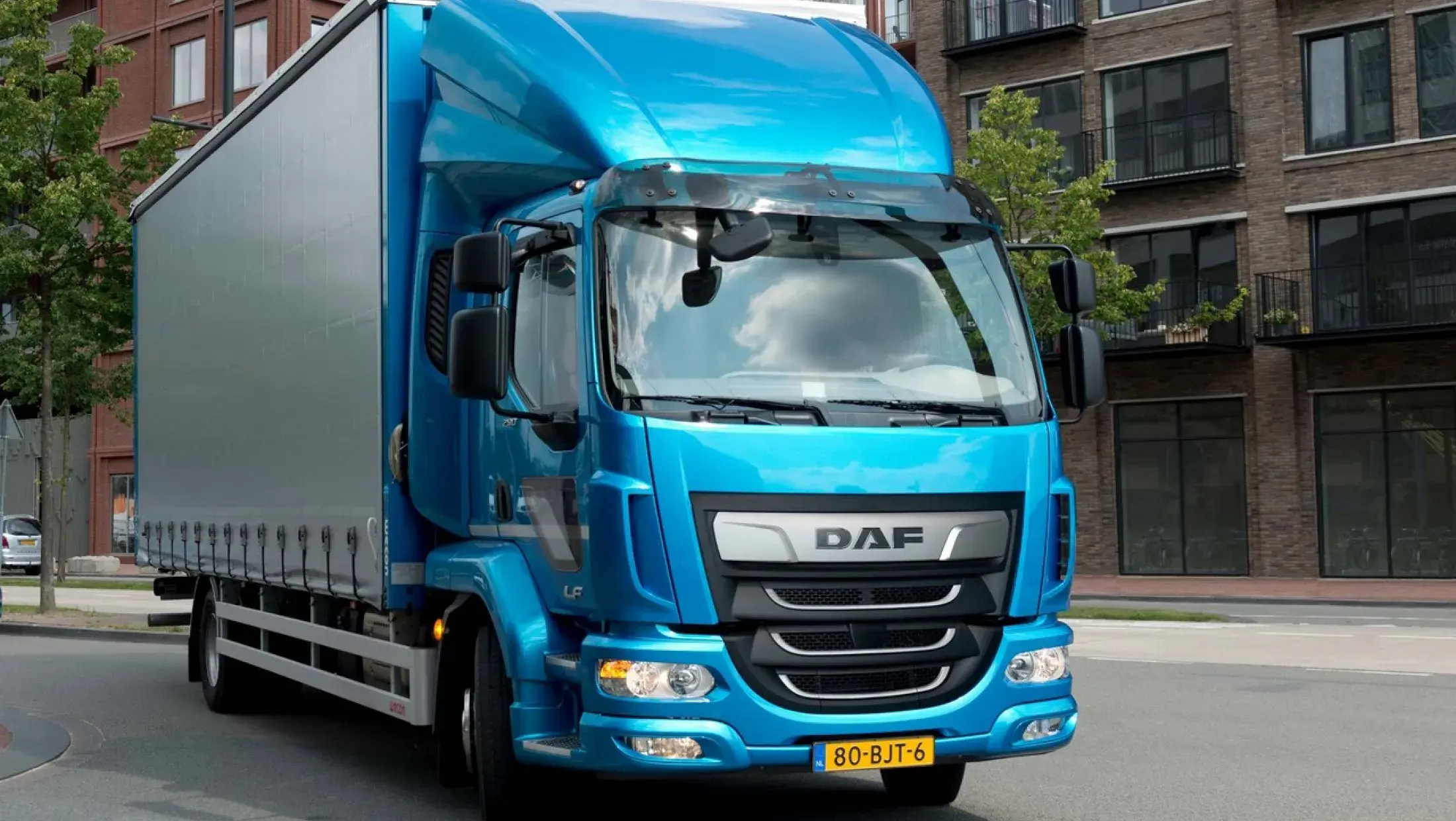 New DAF LF 
