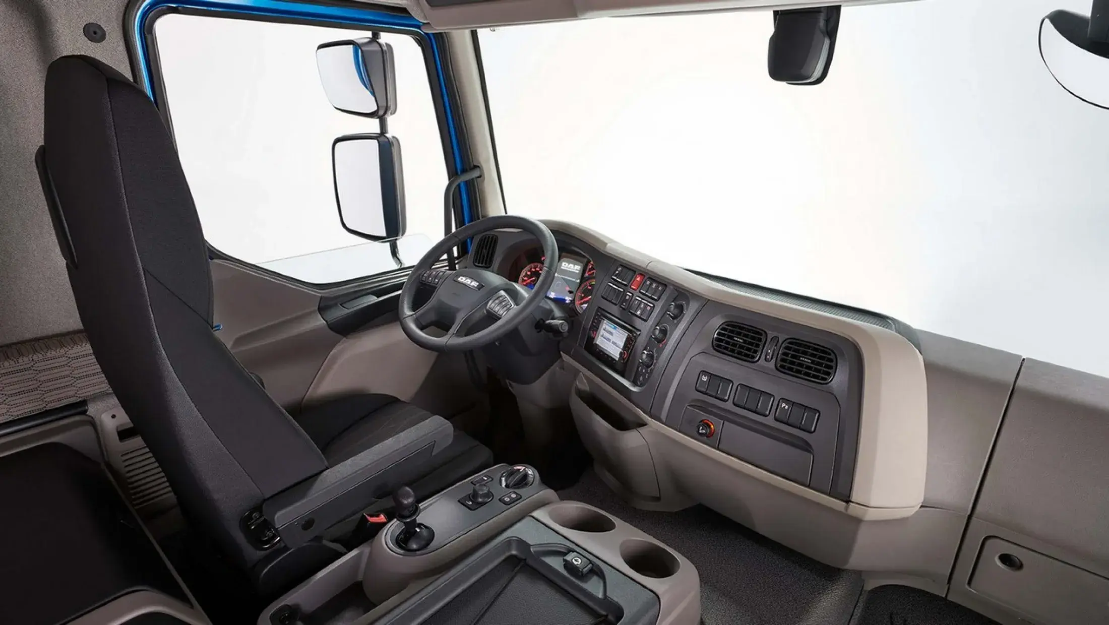 New-LF-Interior-New-DAF-LF