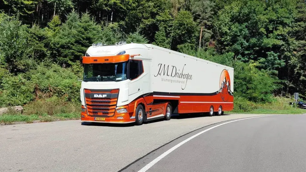 DAF XG+ 530 FT - JM Driebergen - Bloemengroothandel 