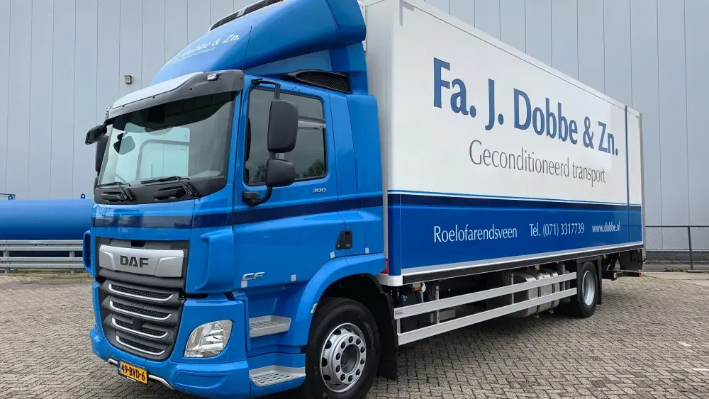 DAF CF 300 FA DC - Fa. J. Dobbe & Zn