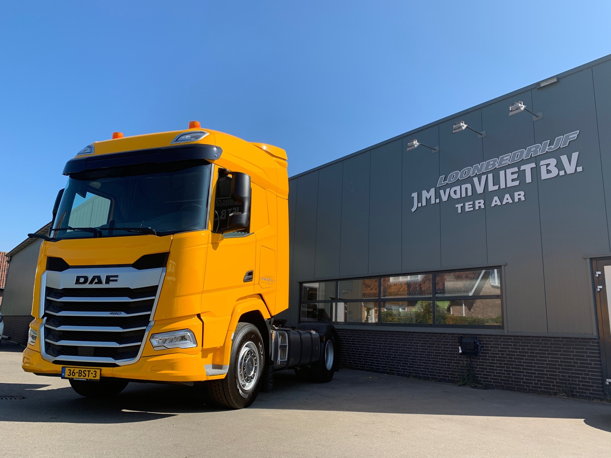 JM van Vliet - XF 480 FT NGD