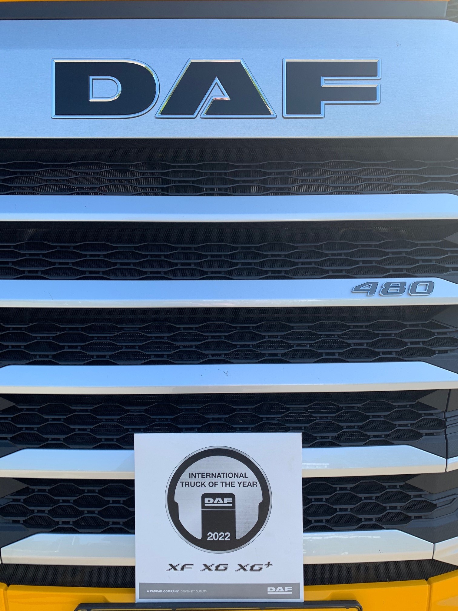 J.M. Van Vliet B.V. - DAF XF 480 NGD - grill