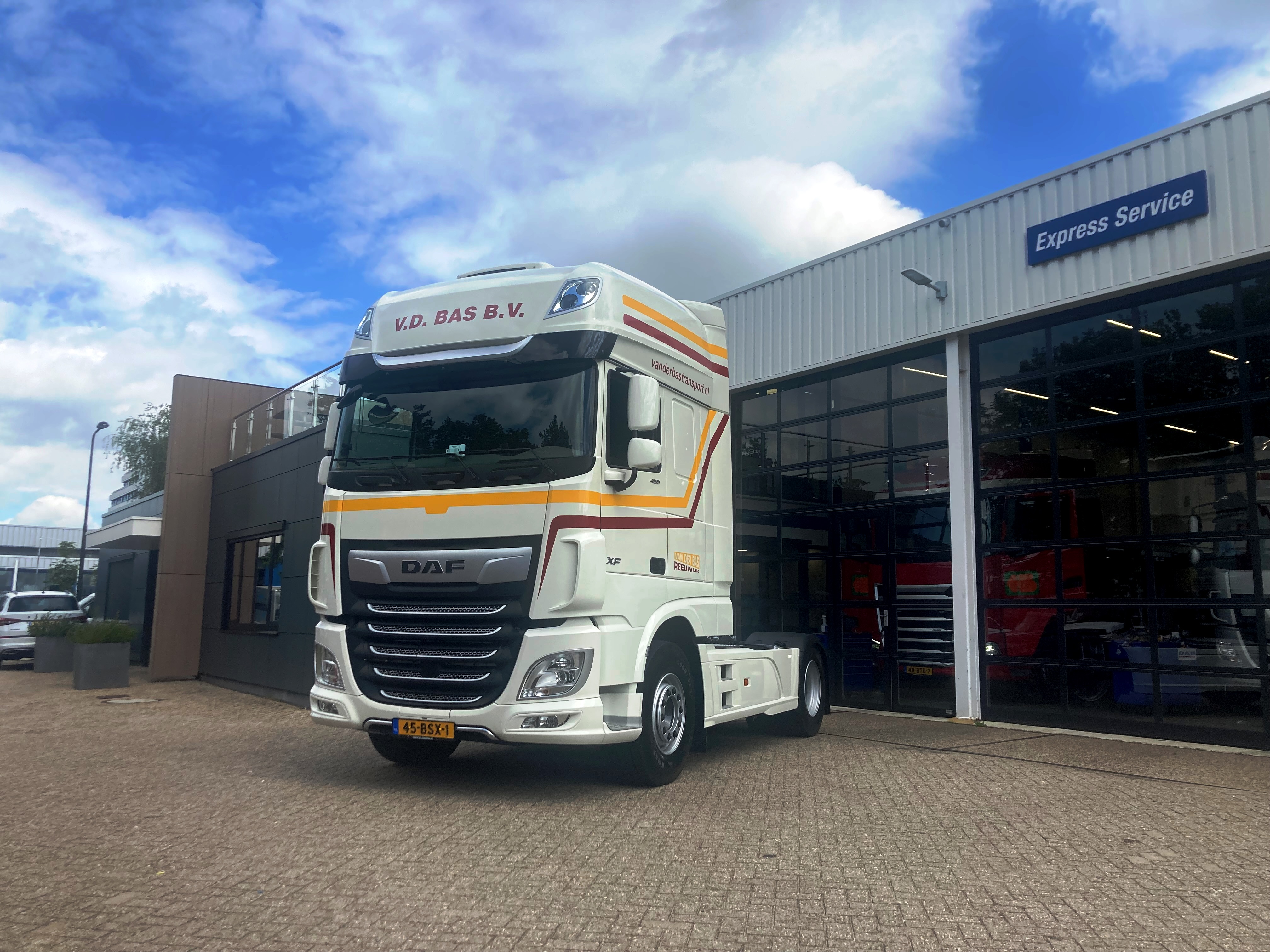 Van der Bas - XF 480 FT SSC - Blom Gouda