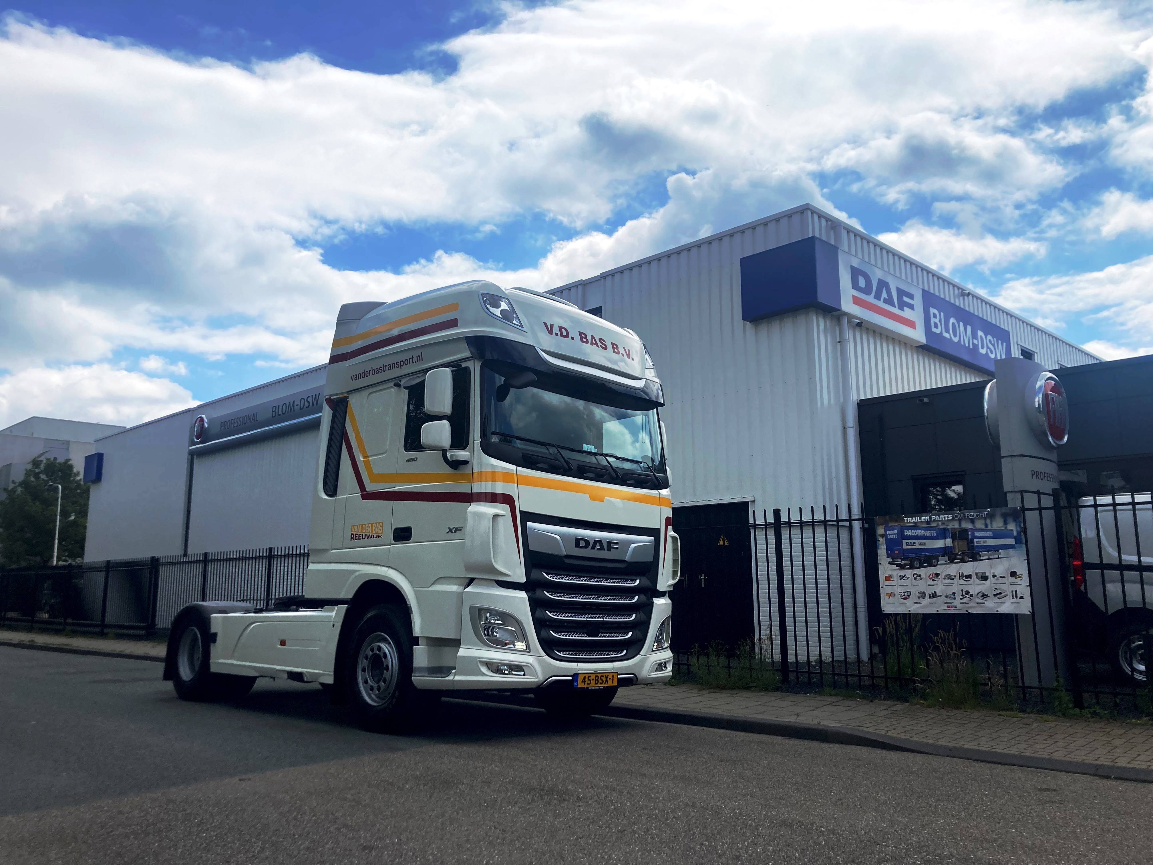 Van der Bas - XF 480 FT SSC - Blom Gouda