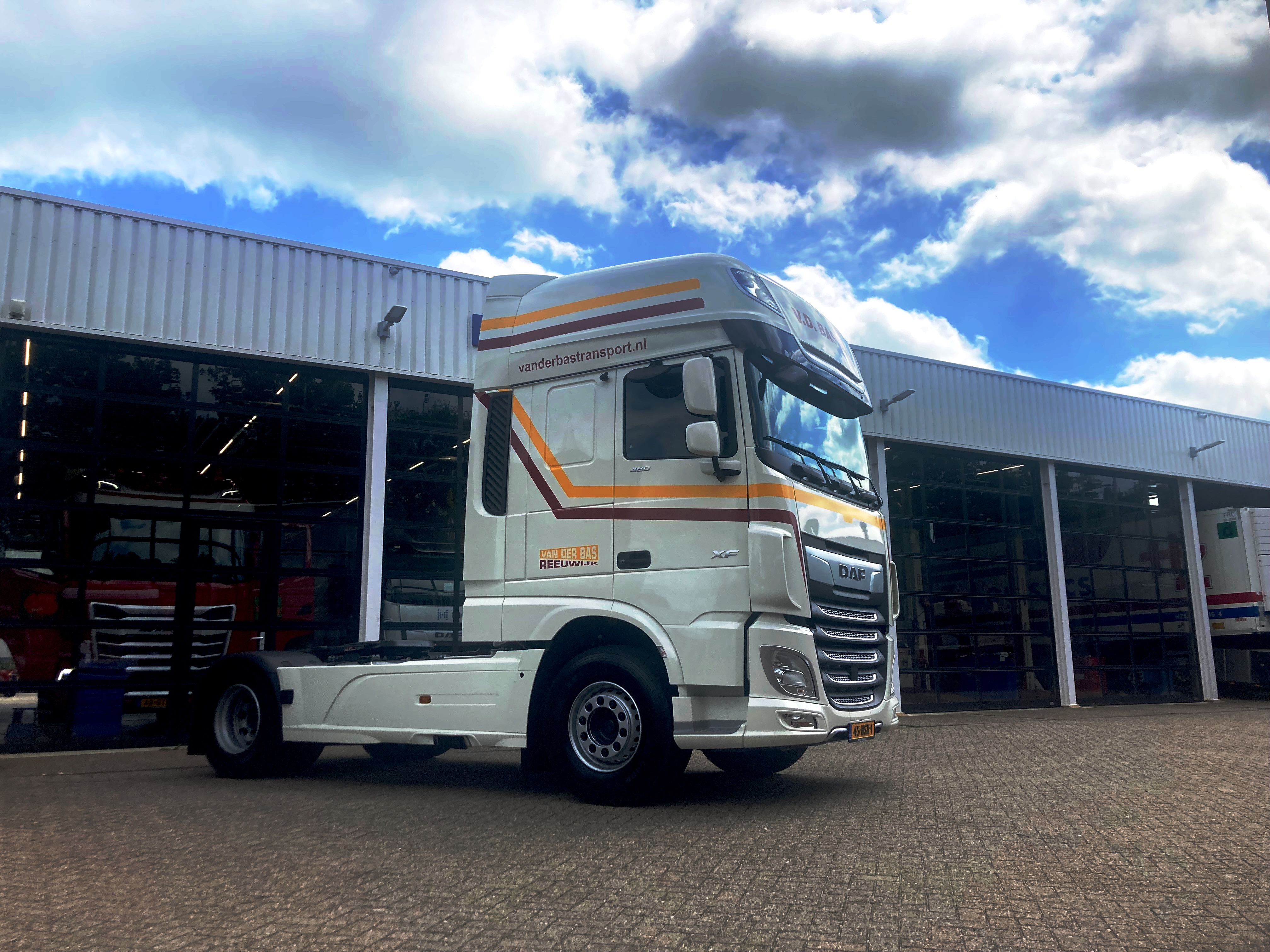Van der Bas - XF 480 FT SSC - Blom Gouda