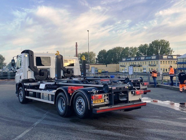 Avalex - Vervoer&Materieel - 2x DAF CF 410 FAN DC Haakarm 