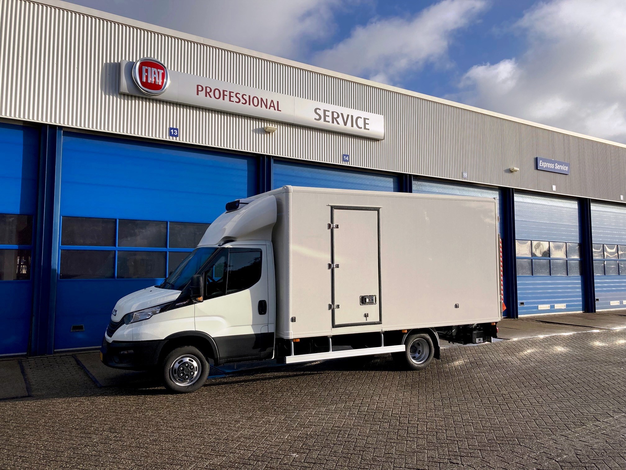 Iveco Daily 40C18 HA8 -  Anadolu Chicken