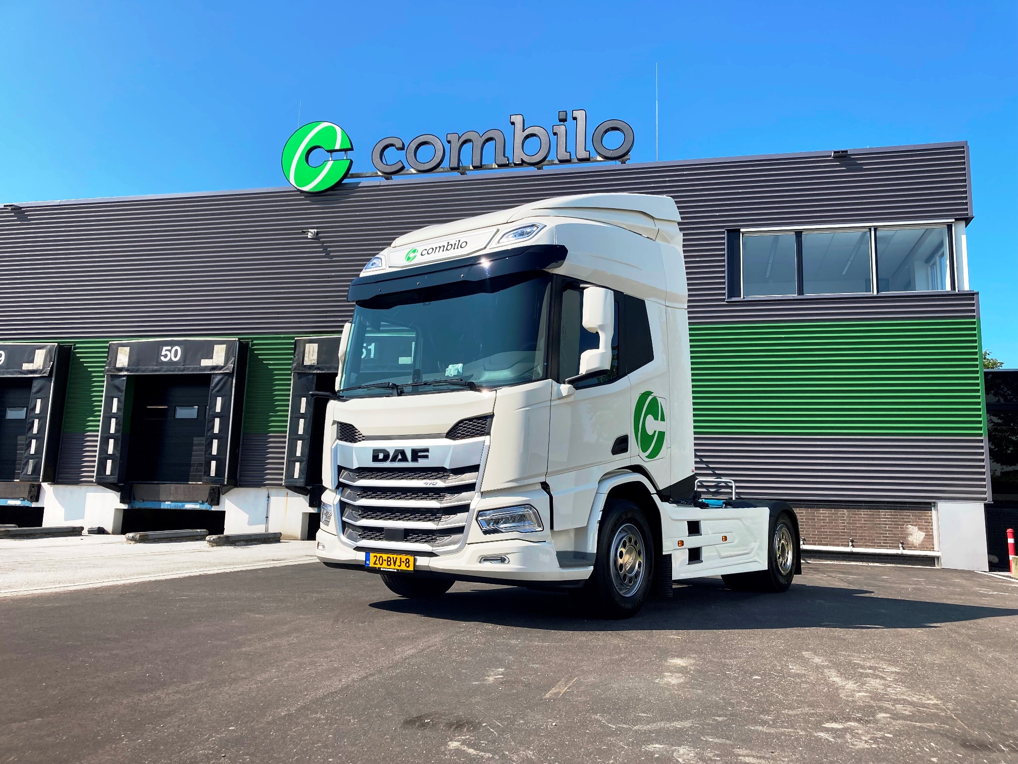 Combilo - DAF XD 410 FT SHC NGD