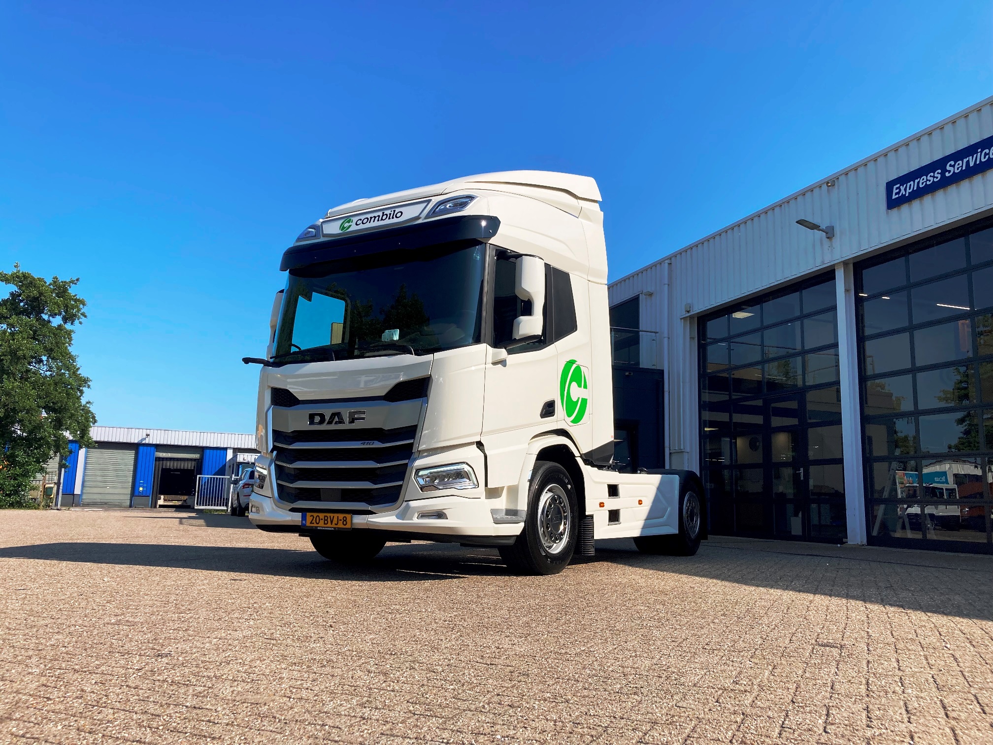 Combilo - DAF XD 410 FT SHC NGD