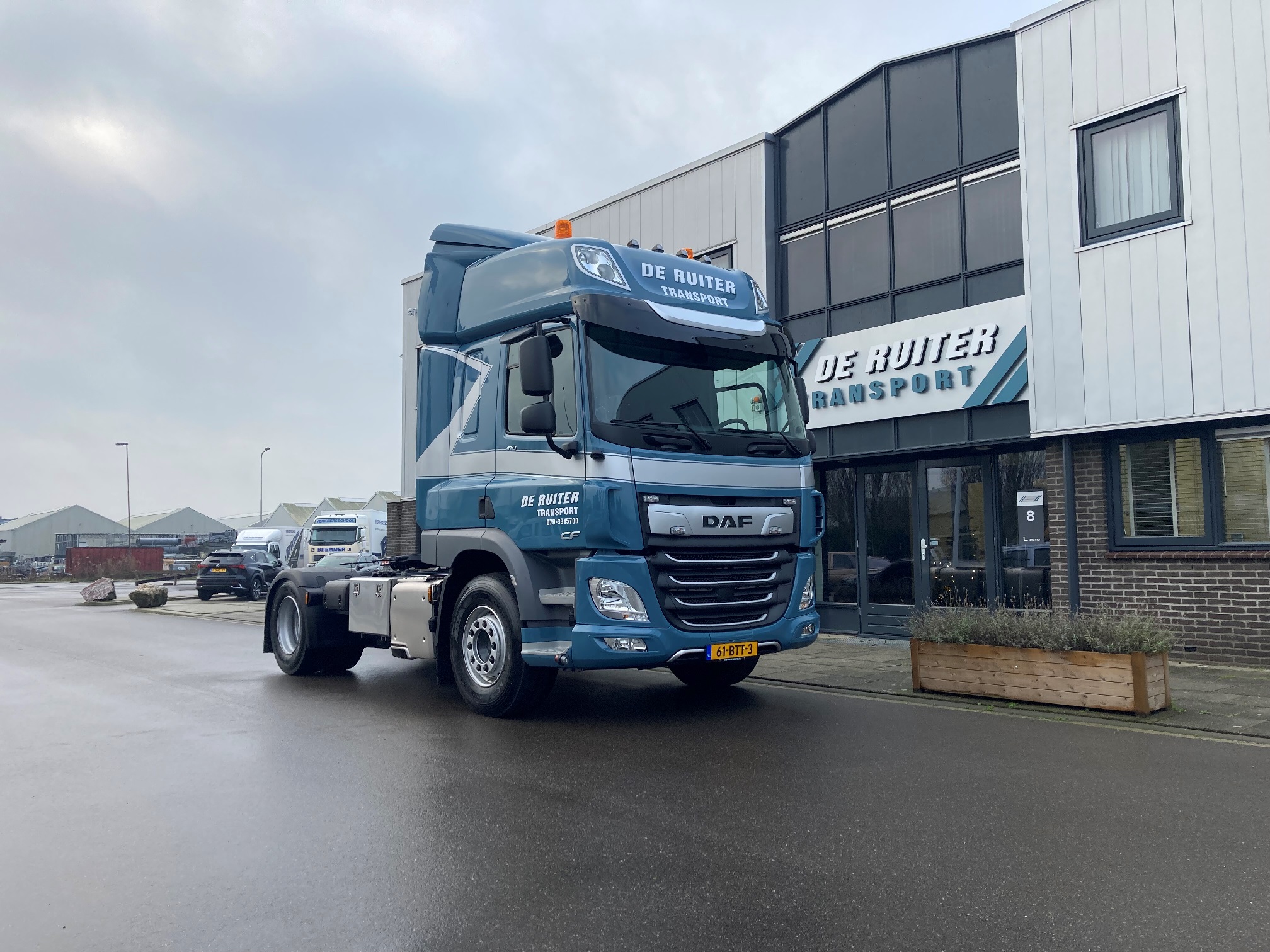 CF 410 FT SC - De Ruiter Transport