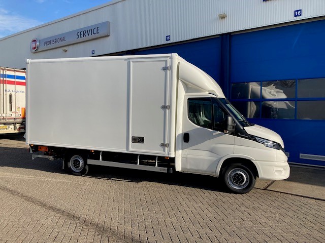 IVECO Daily 35S16A8 - Grill Academy