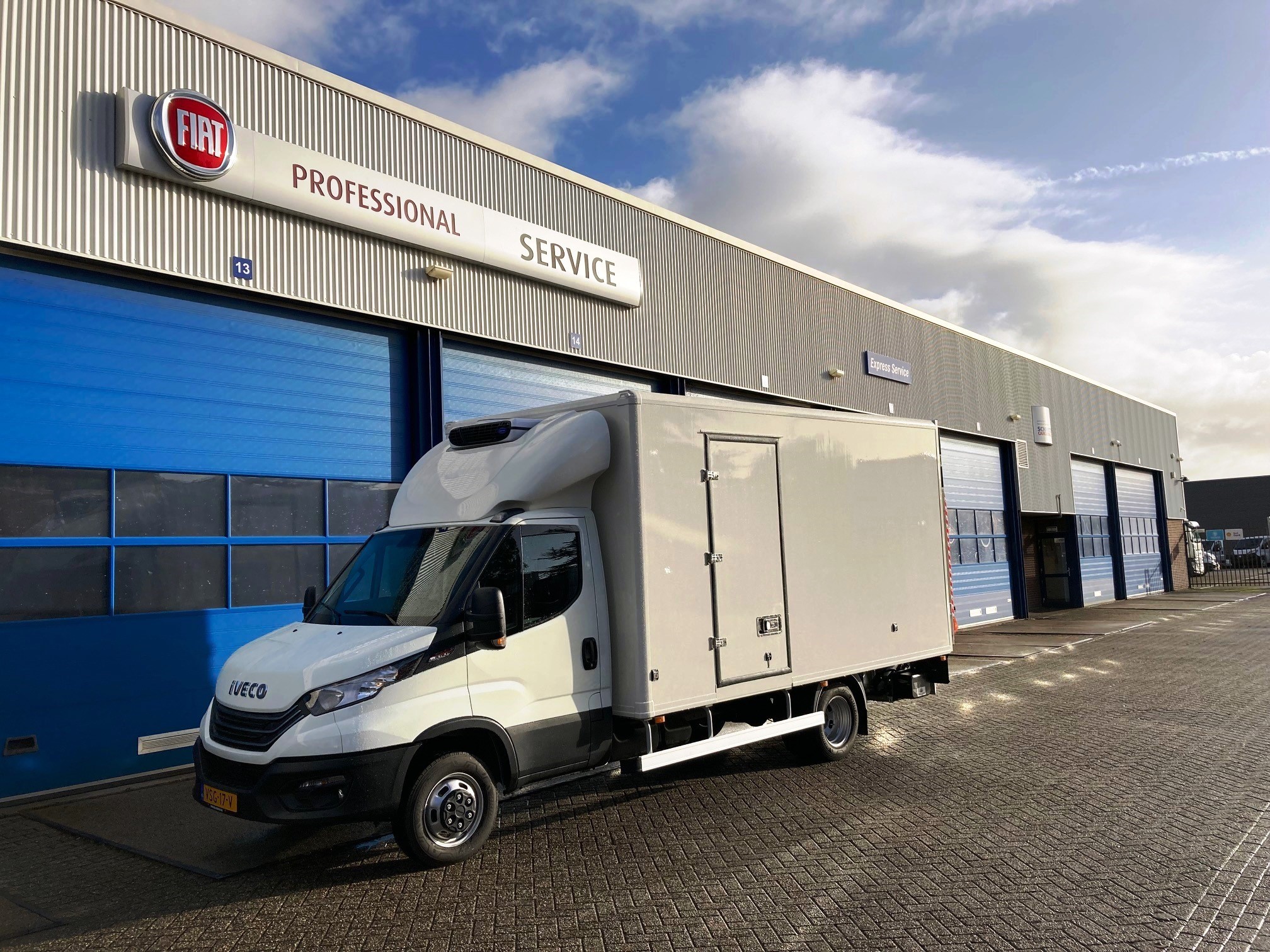 Iveco Daily 40C18HA8 -  Anadolu Chicken