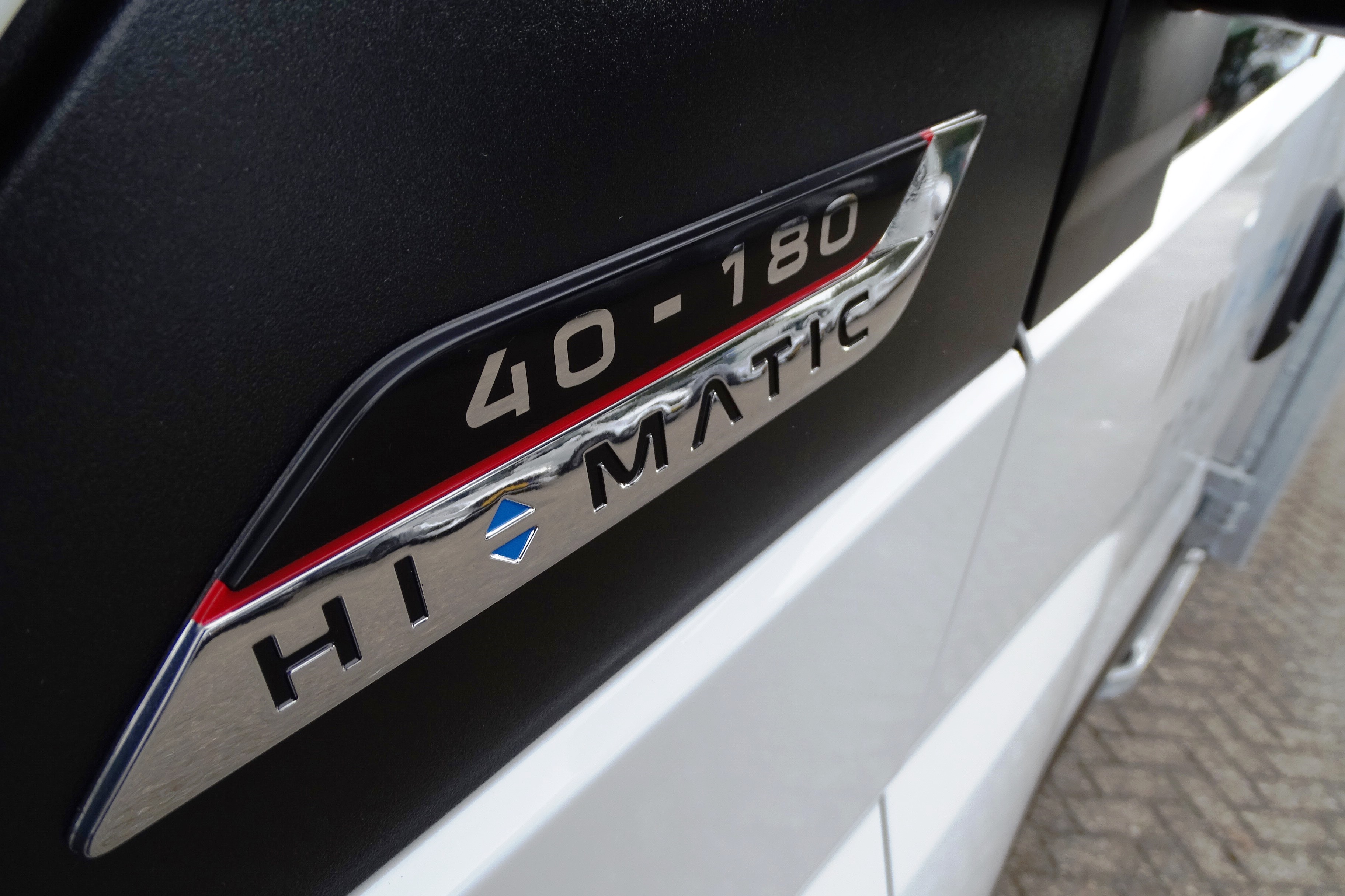 W-Sign - Iveco Daily 40C18 HA8