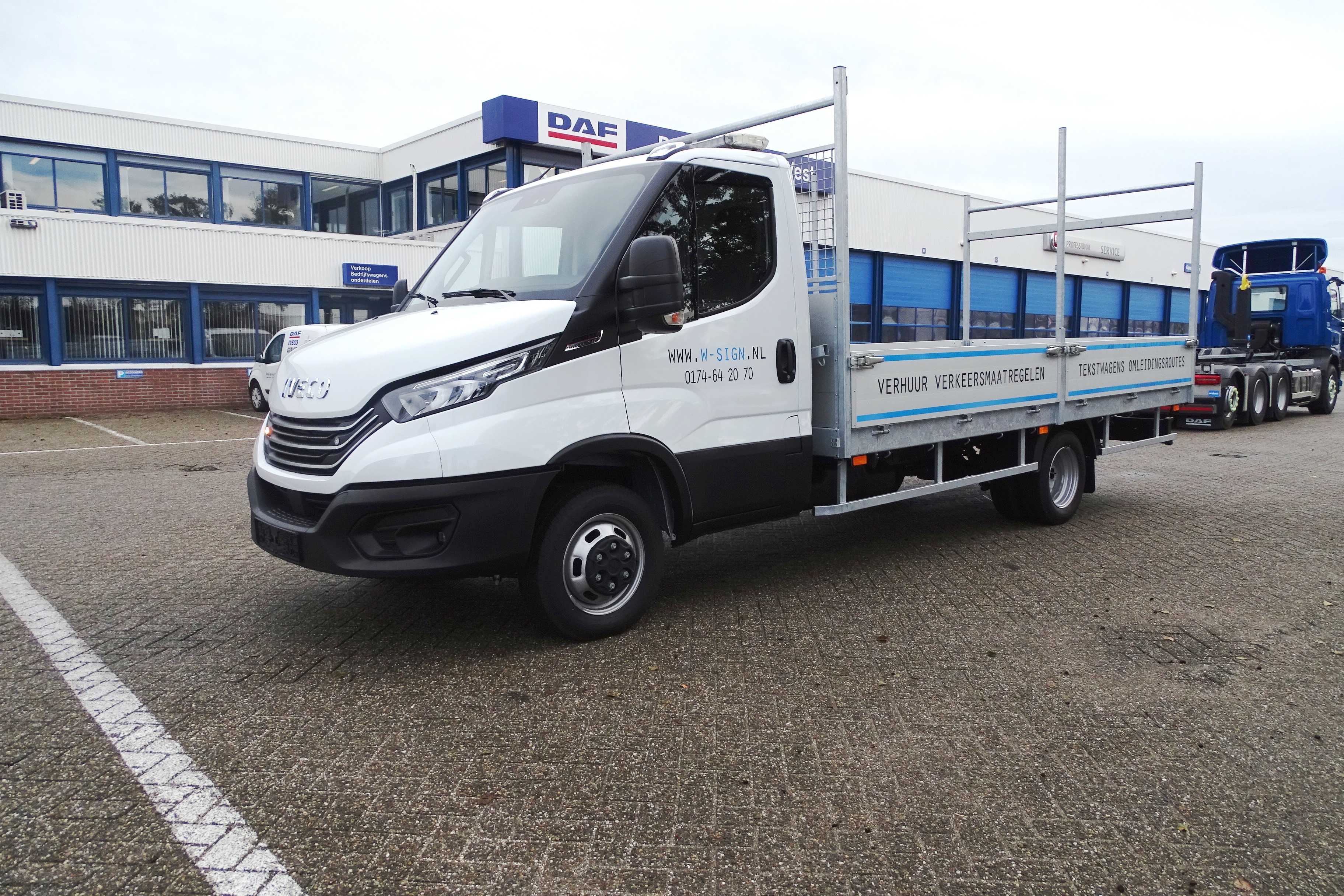 W-Sign - Iveco Daily 40C18 HA8