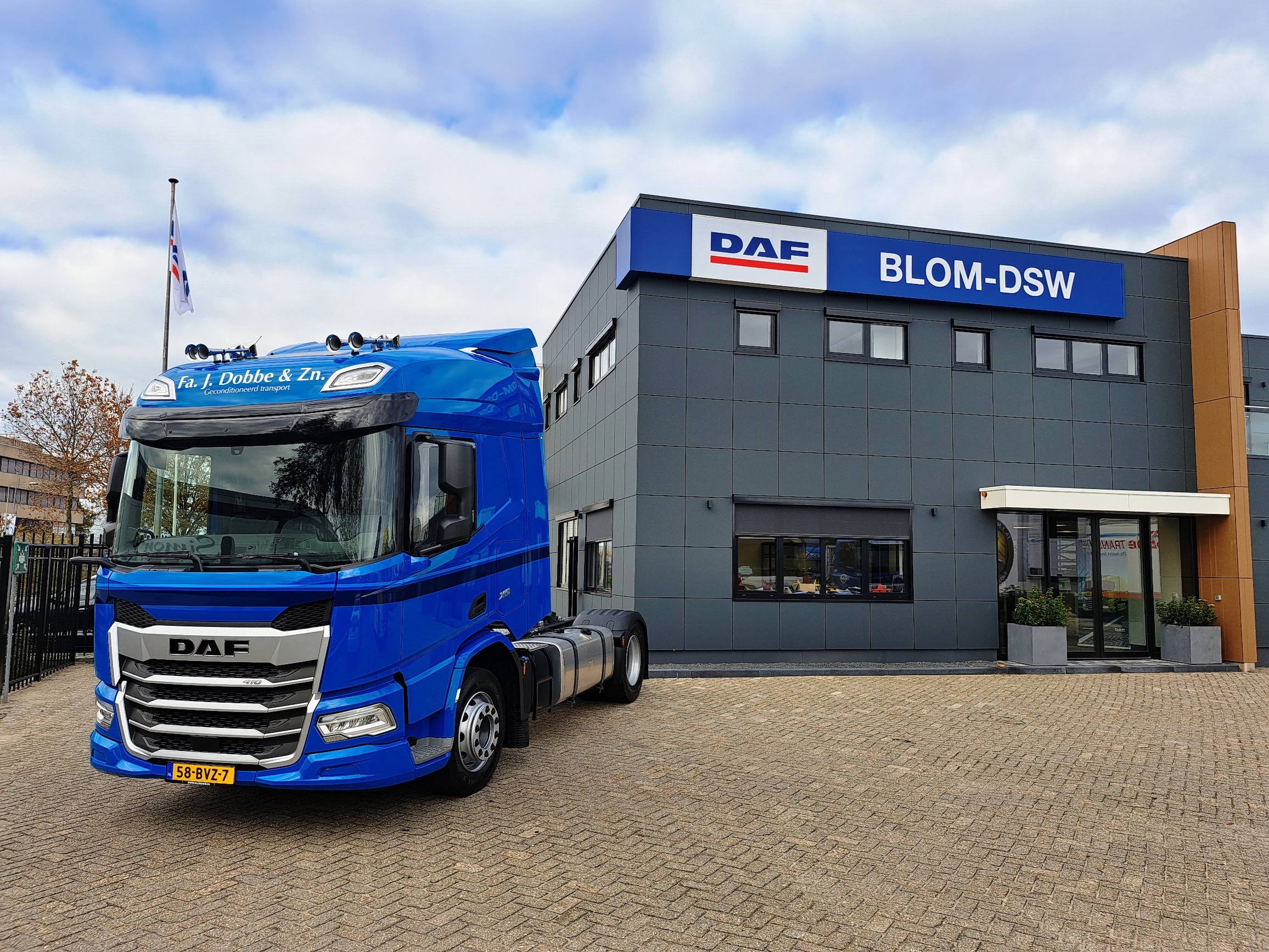 Fa. J Dobbe Transport - DAF XD 410 FT SHC NGD