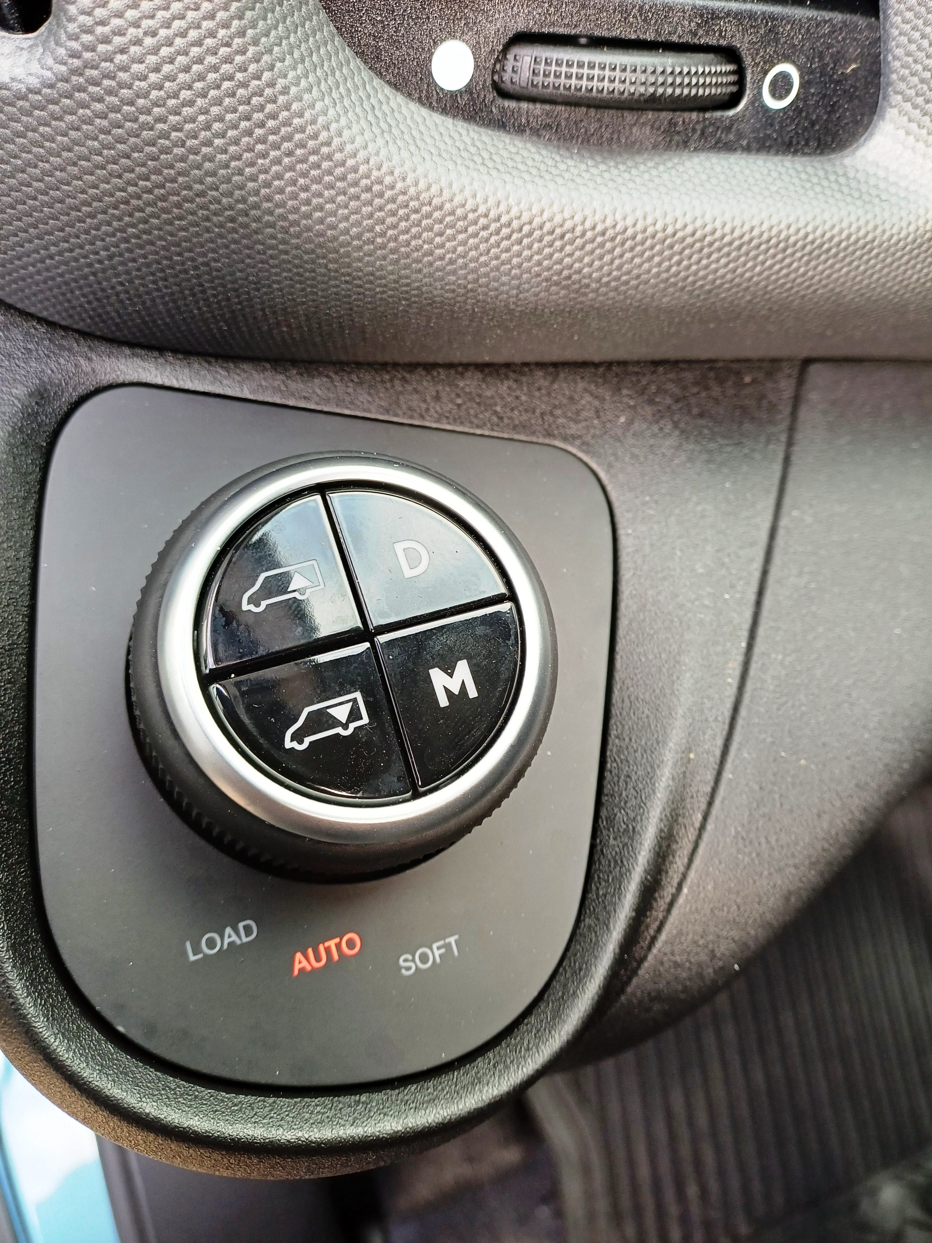 Akerdome - Iveco Daily 35S16A8