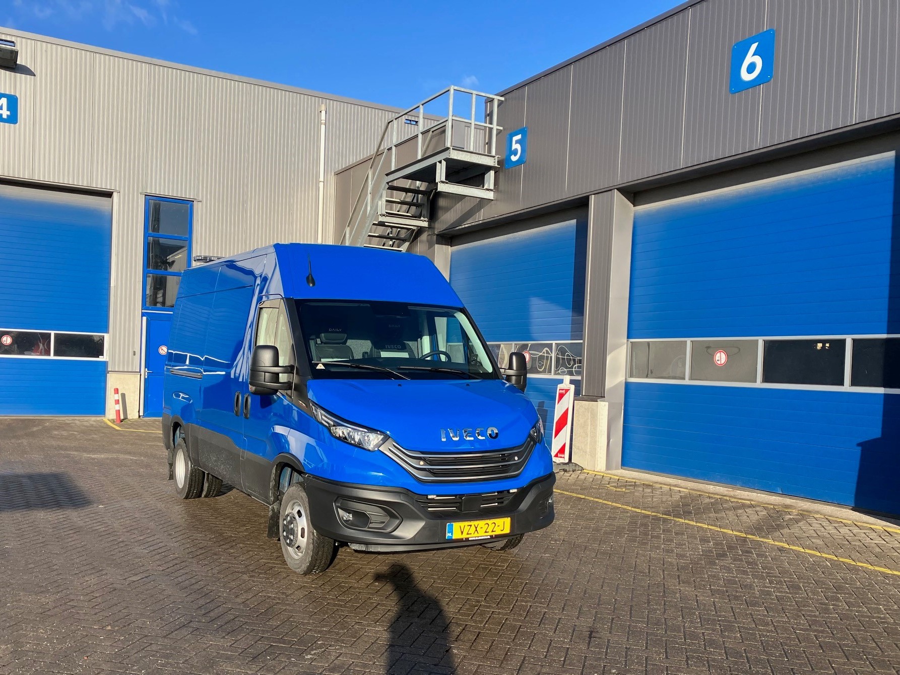 Iveco Daily 35C18 - AH Vrij