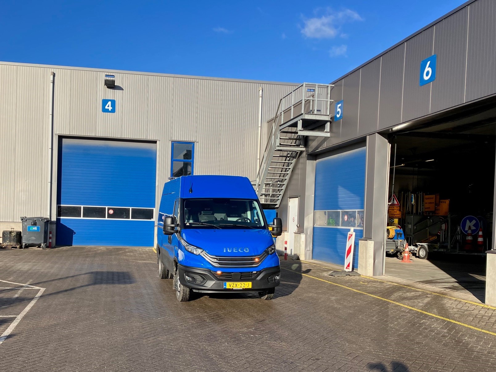 Iveco Daily 35C18 - AH Vrij