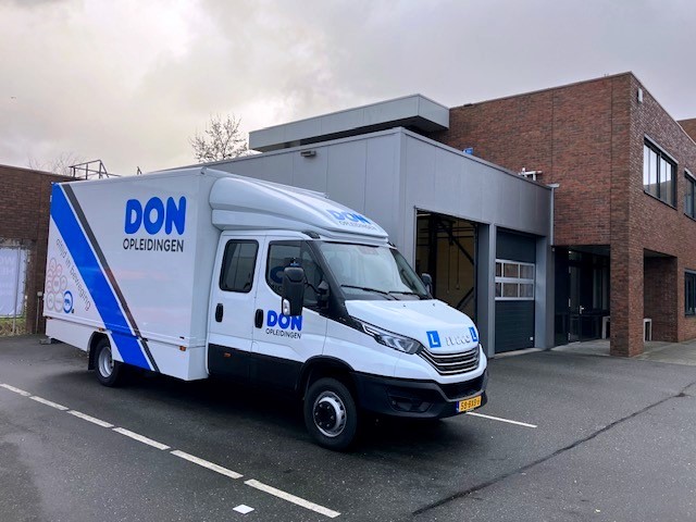 DON Opleidingen - Iveco Daily 70C18H DC