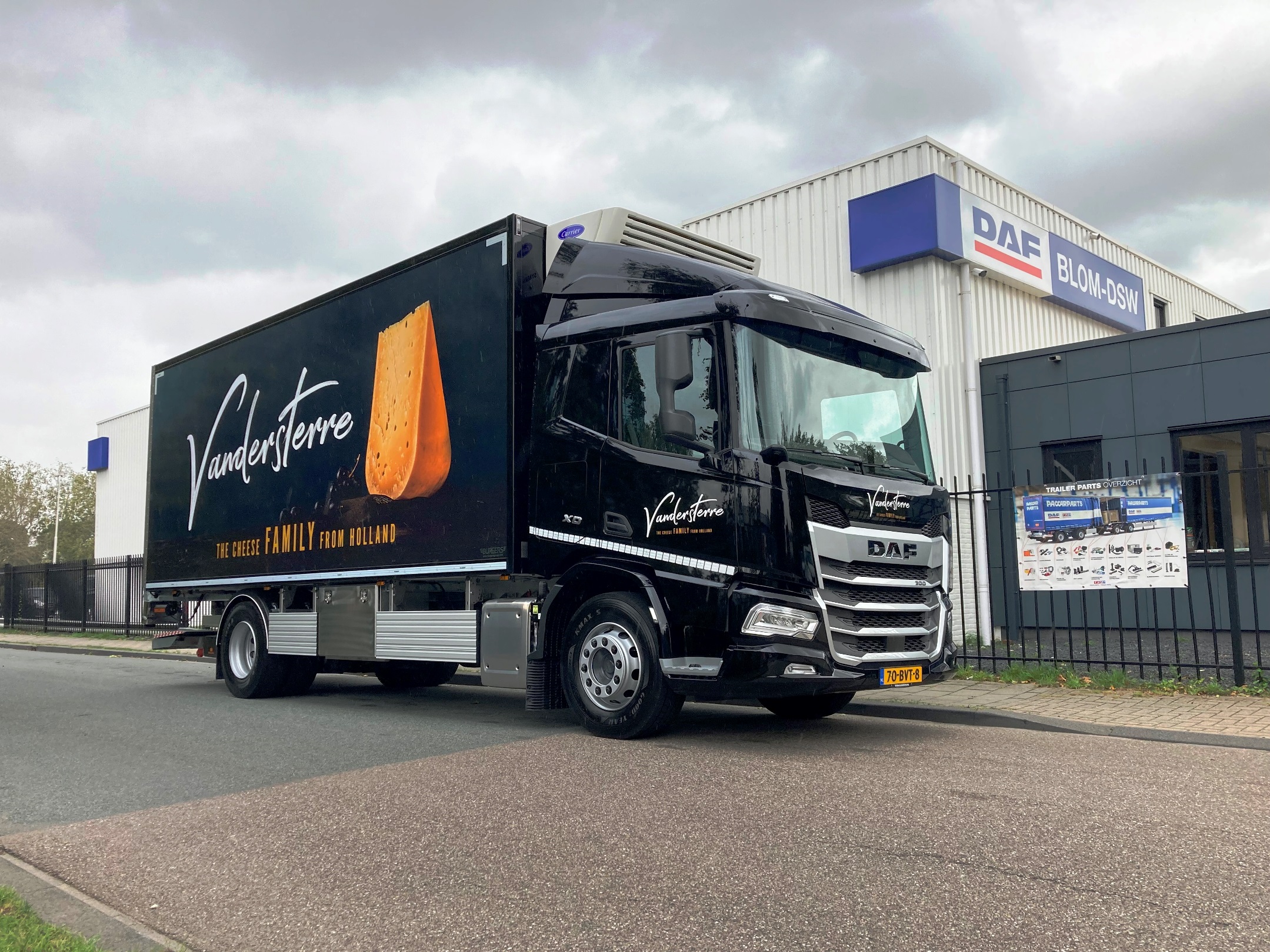 DAF XD 300 FA SLC - Vandersterre Holland BV