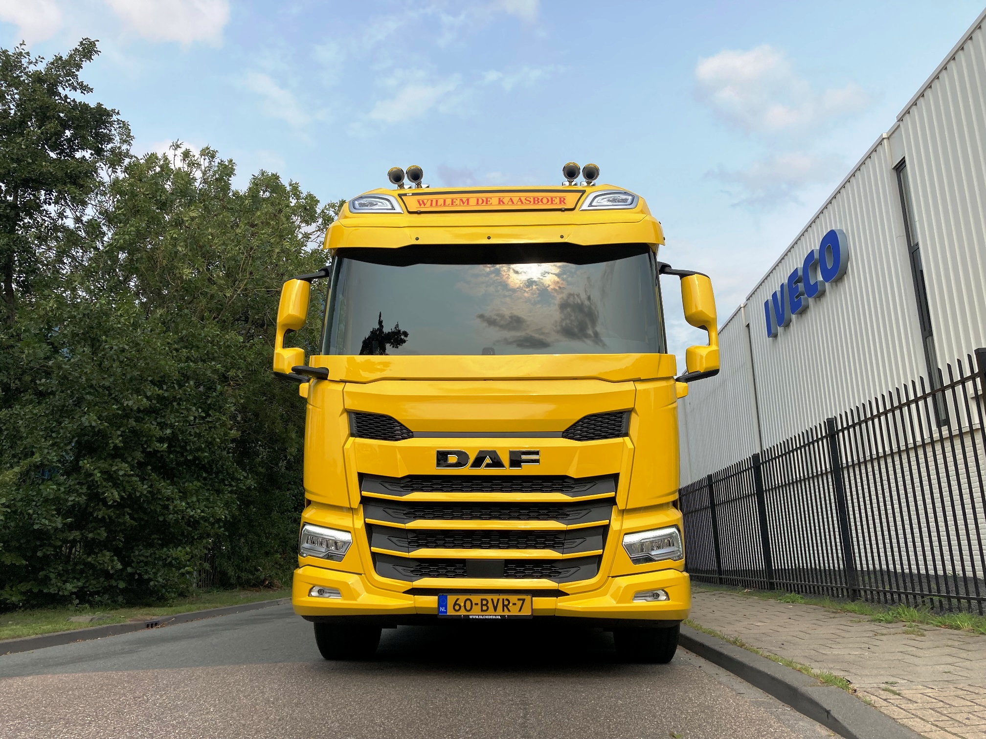 DAF XD 370 FA SHC - Driebrugse kaashandel