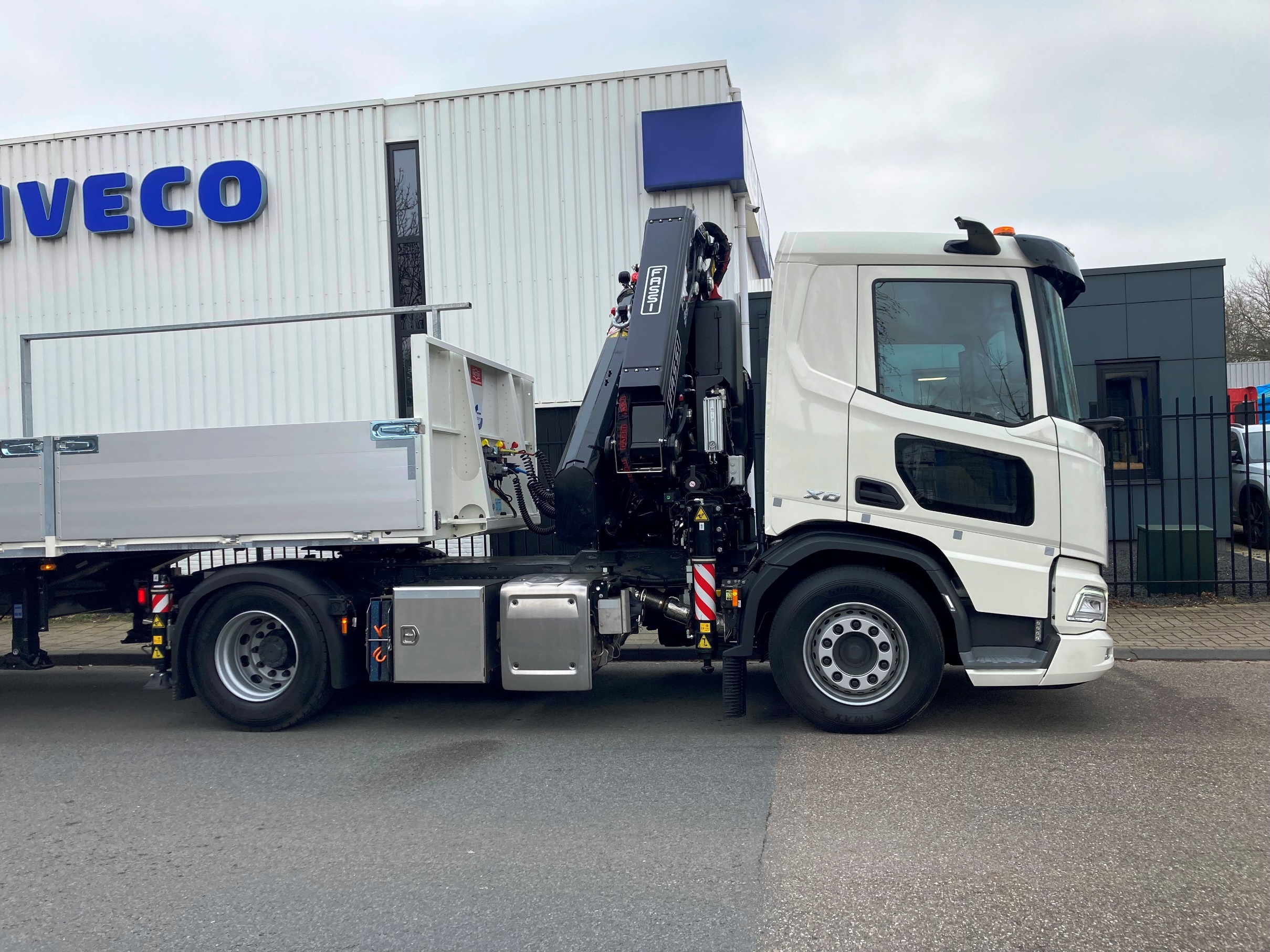 DAF XD 370 FT DC NGD - Oasen N.V