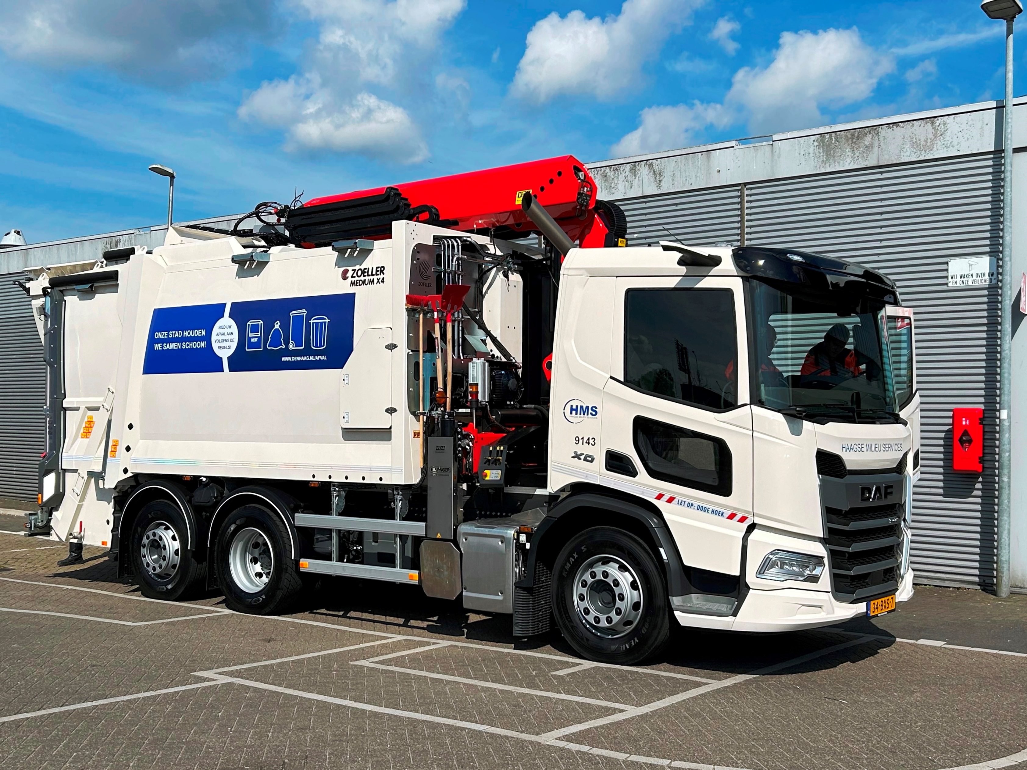 DAF XD 300 FAN DC NGD - Haagse Milieu Service