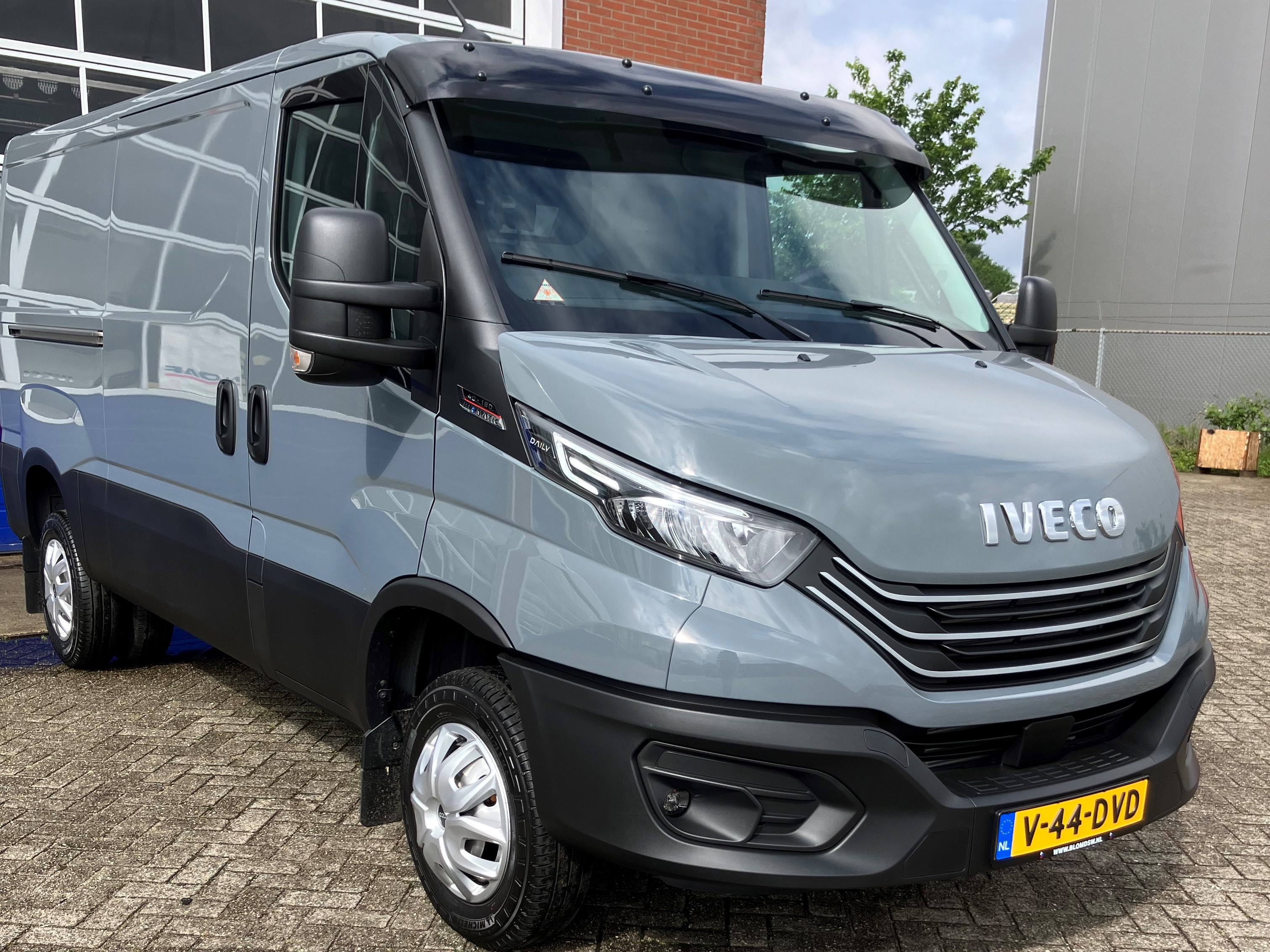 Iveco Daily 40C18 HA8Z V - PJ Van Klaveren