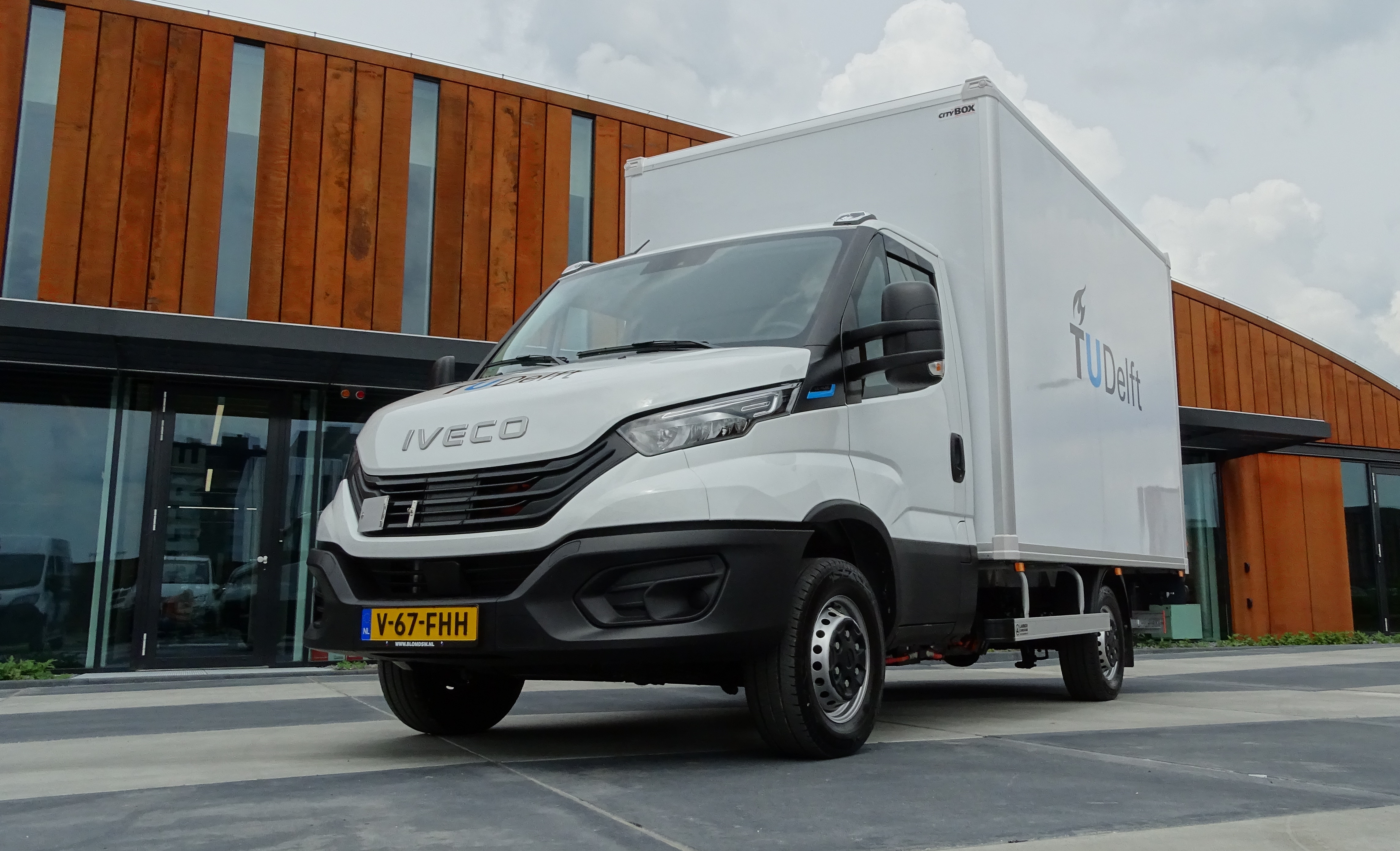 TU Delft - Iveco eDaily 42S14 