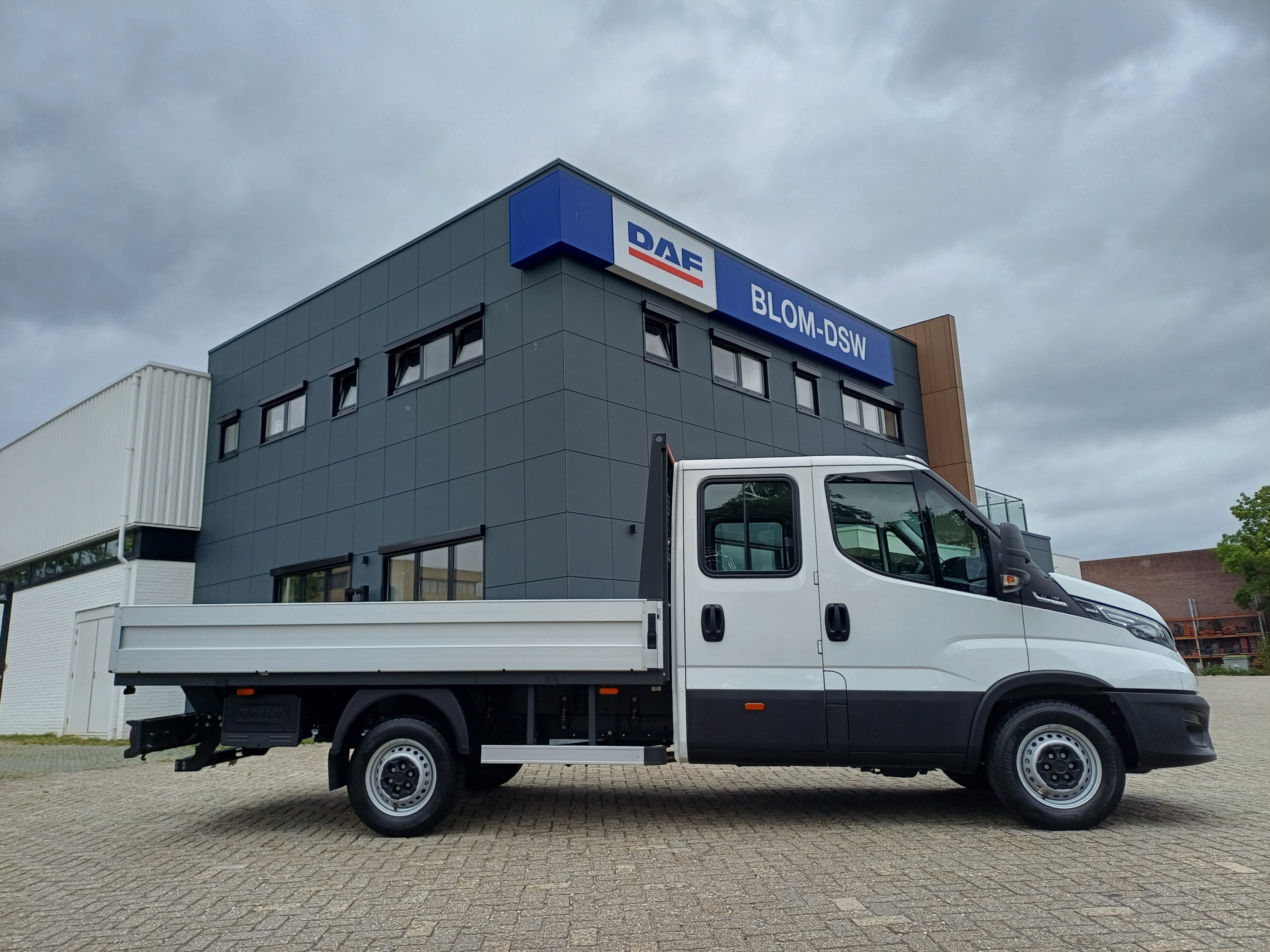 Iveco Daily 35S14A8 D 6+1 - Gebr. van der Meij
