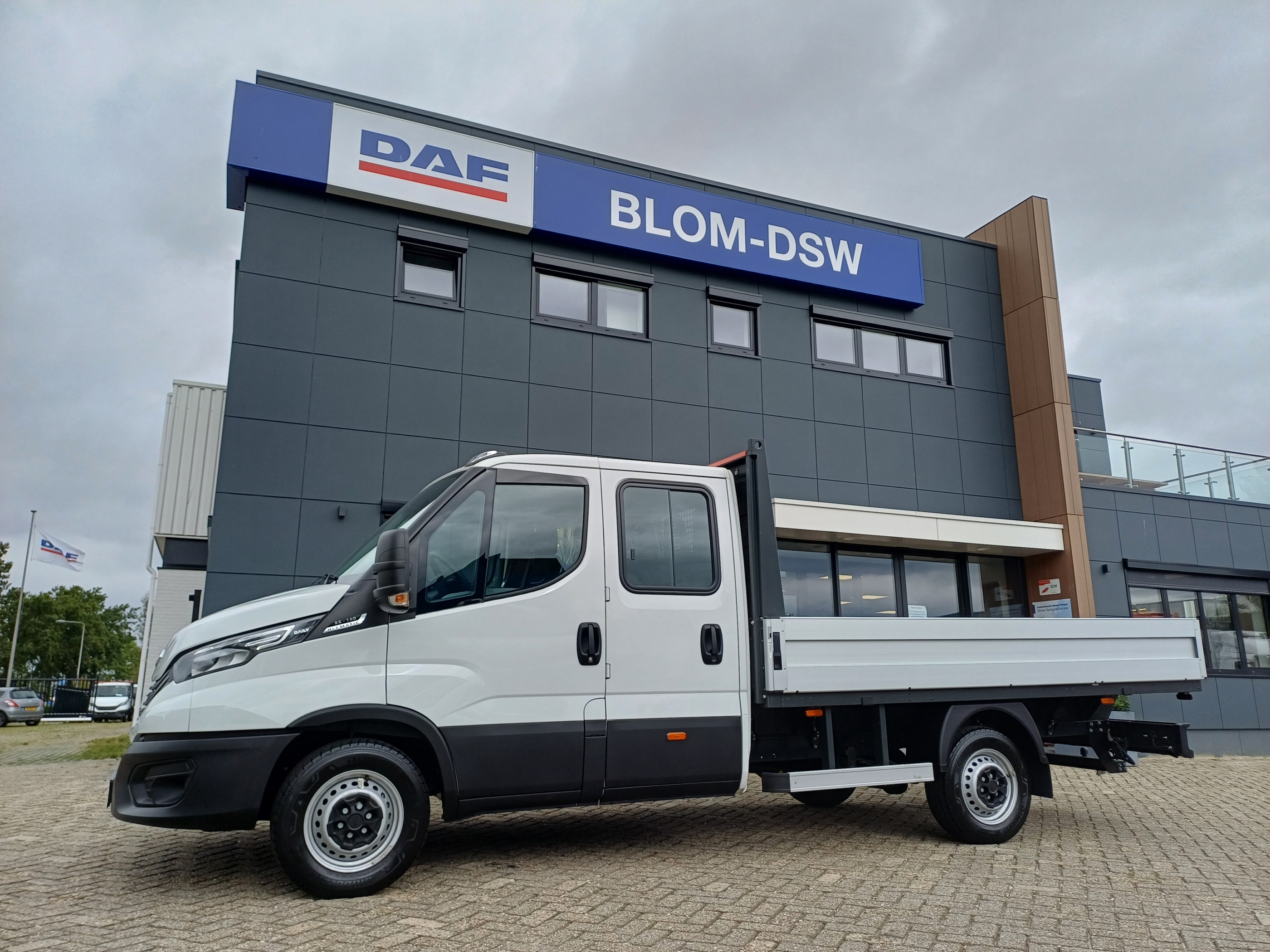 Iveco Daily 35S14A8 D 6+1 - Gebr. van der Meij.jpg