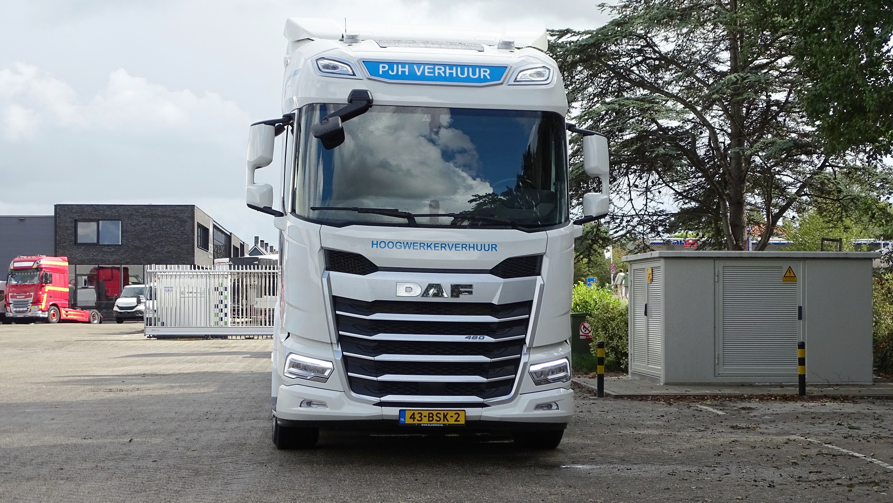 XF 480 FT SHC NGD - PJH Verhuur