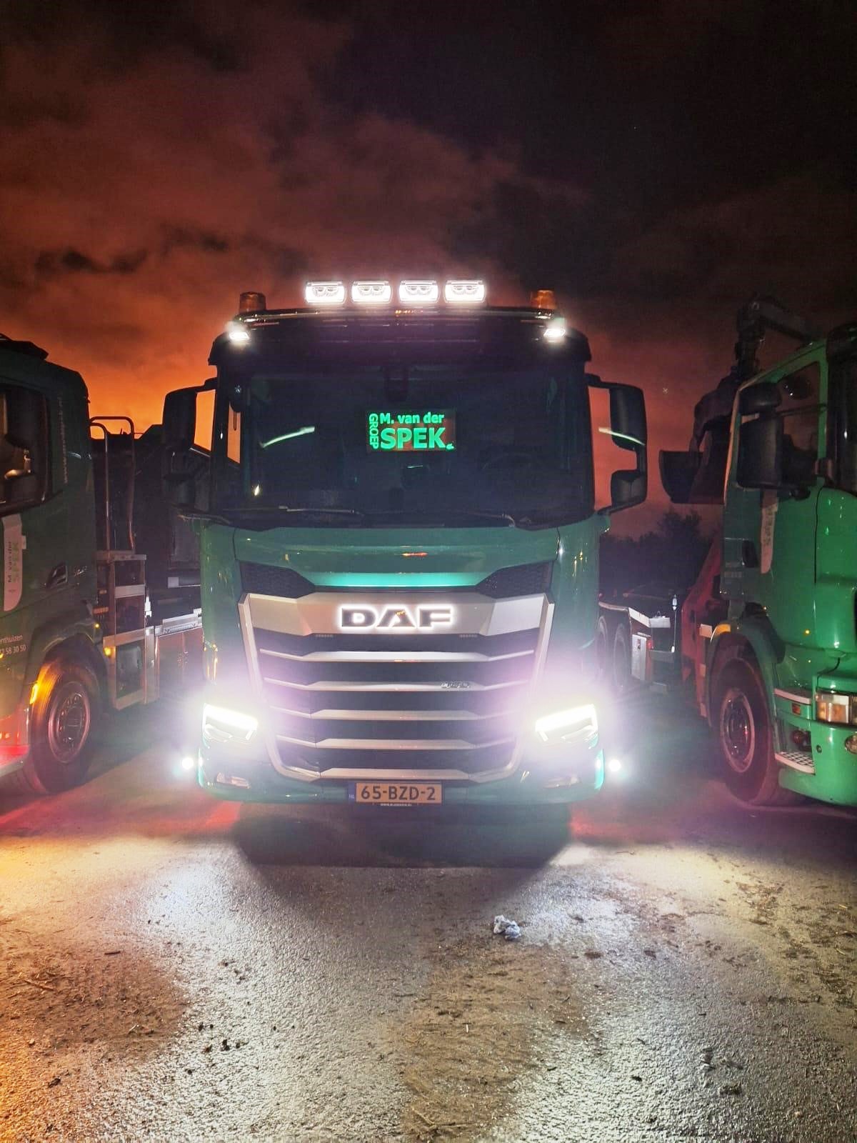 DAF XF 480 FAQ DC - M. van der Spek Hoveniersbedrijf BV