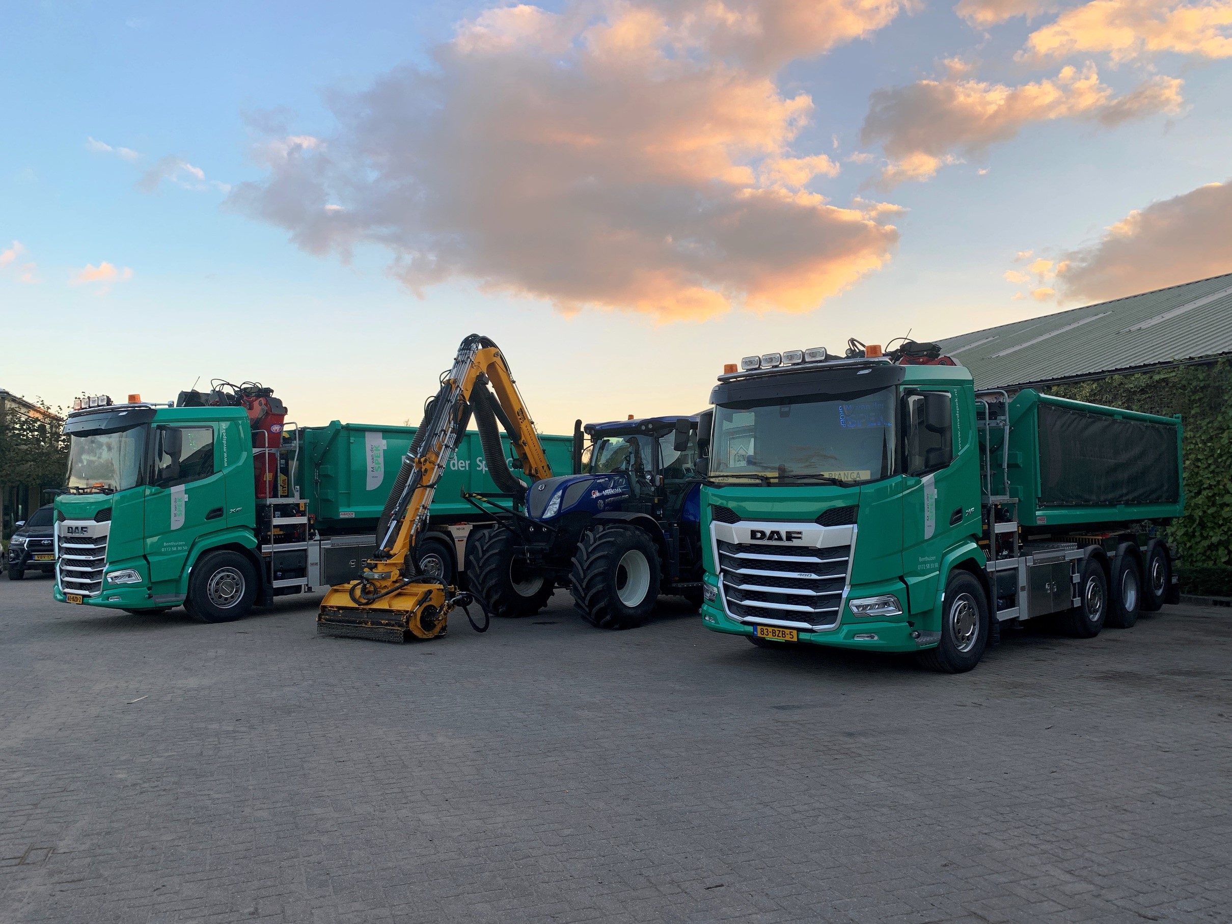DAF XF 480 FAQ DC - M. van der Spek Hoveniersbedrijf BV
