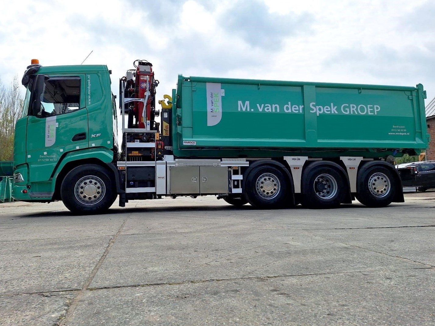 DAF XF 480 FAQ DC - M. van der Spek Hoveniersbedrijf BV