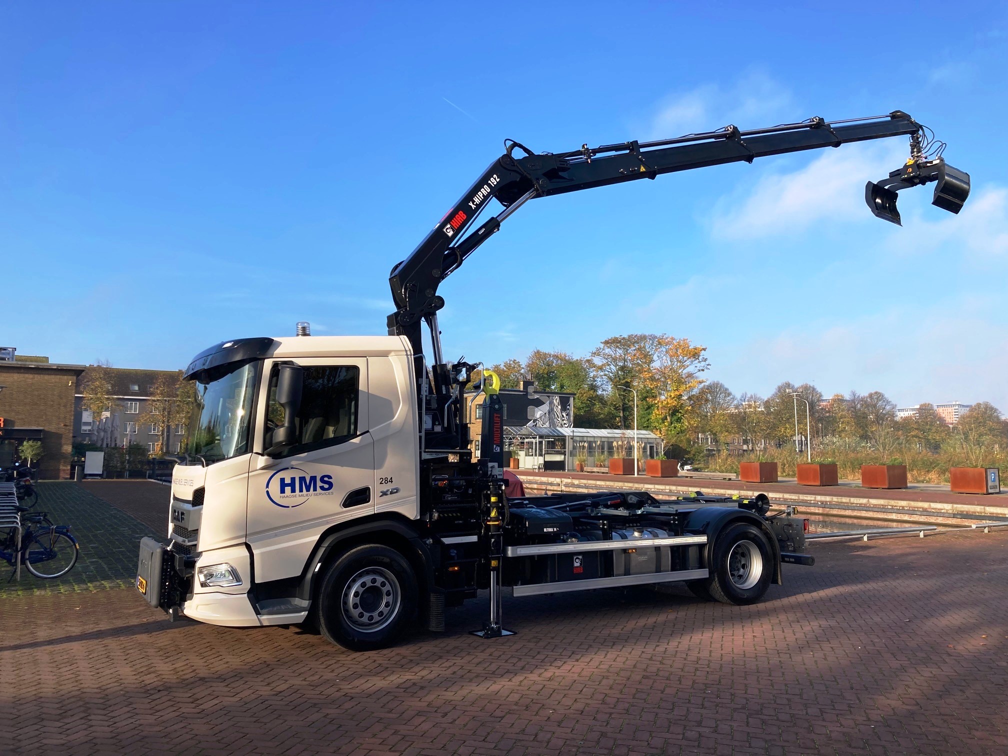 Haagse Milieu Services - DAF XD 300 FA DC