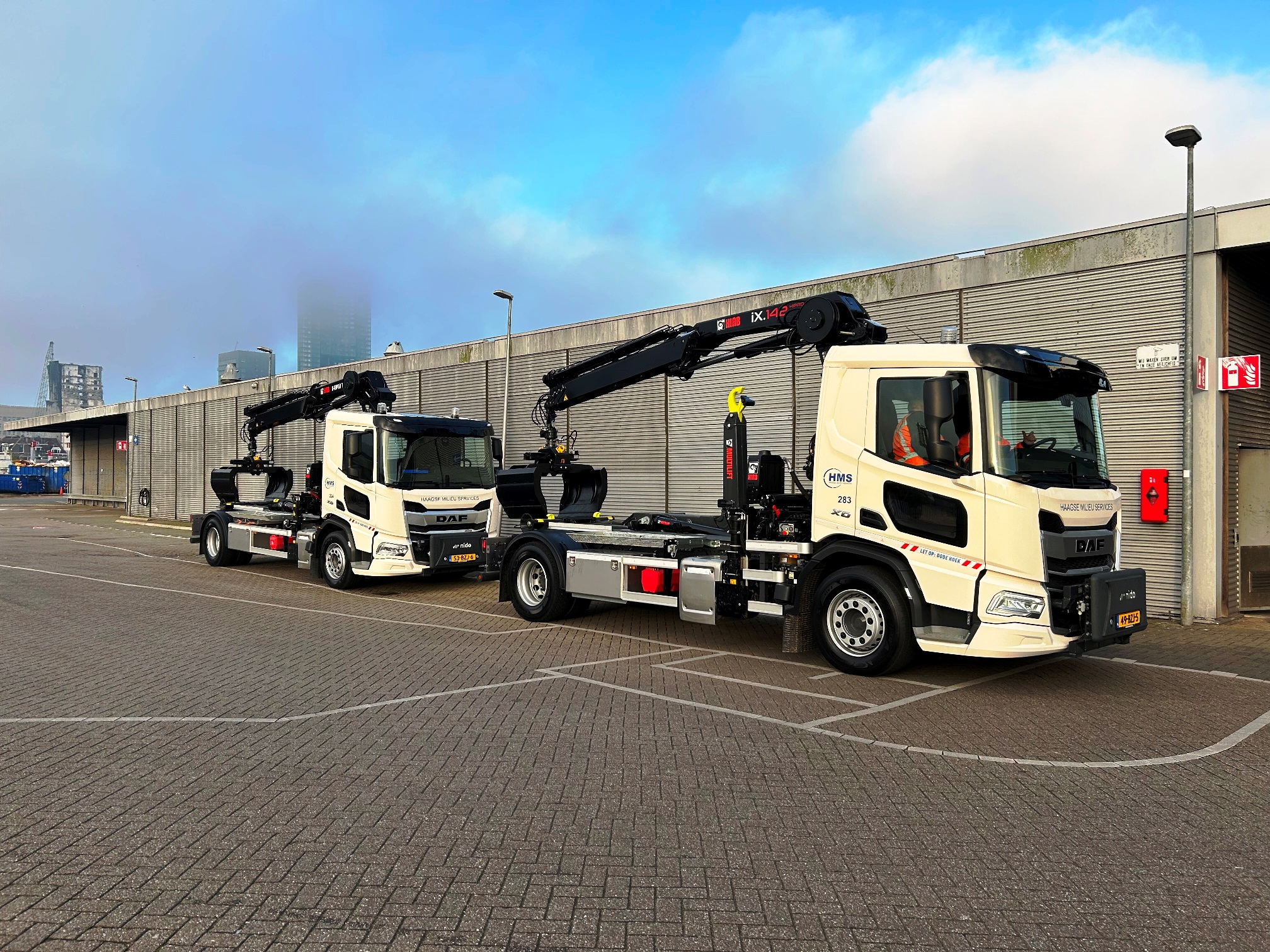 Haagse Milieu Services - DAF XD 300 FA DC