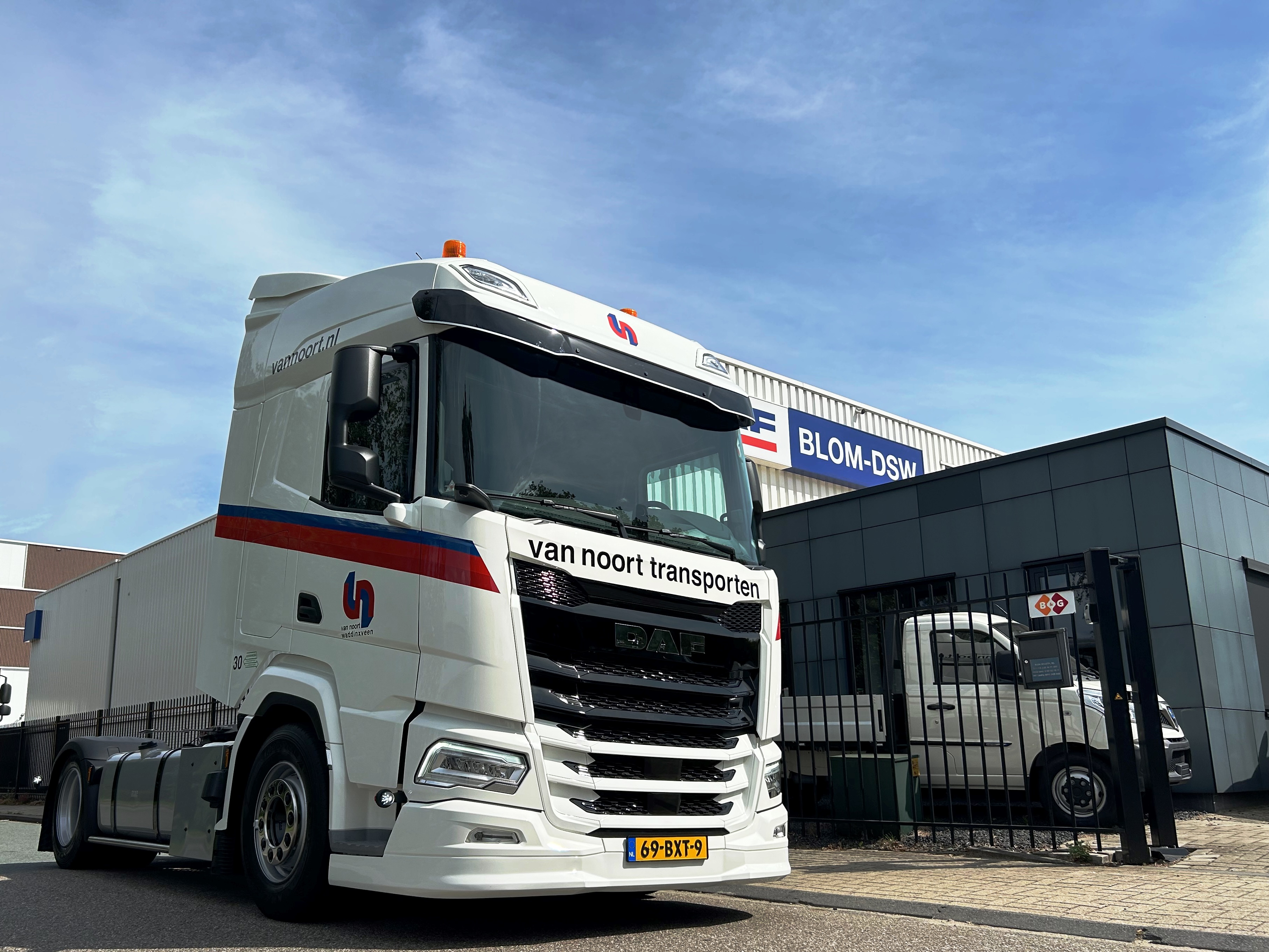 DAF Van Noort bedrijven BV - XF 430 FT SHC