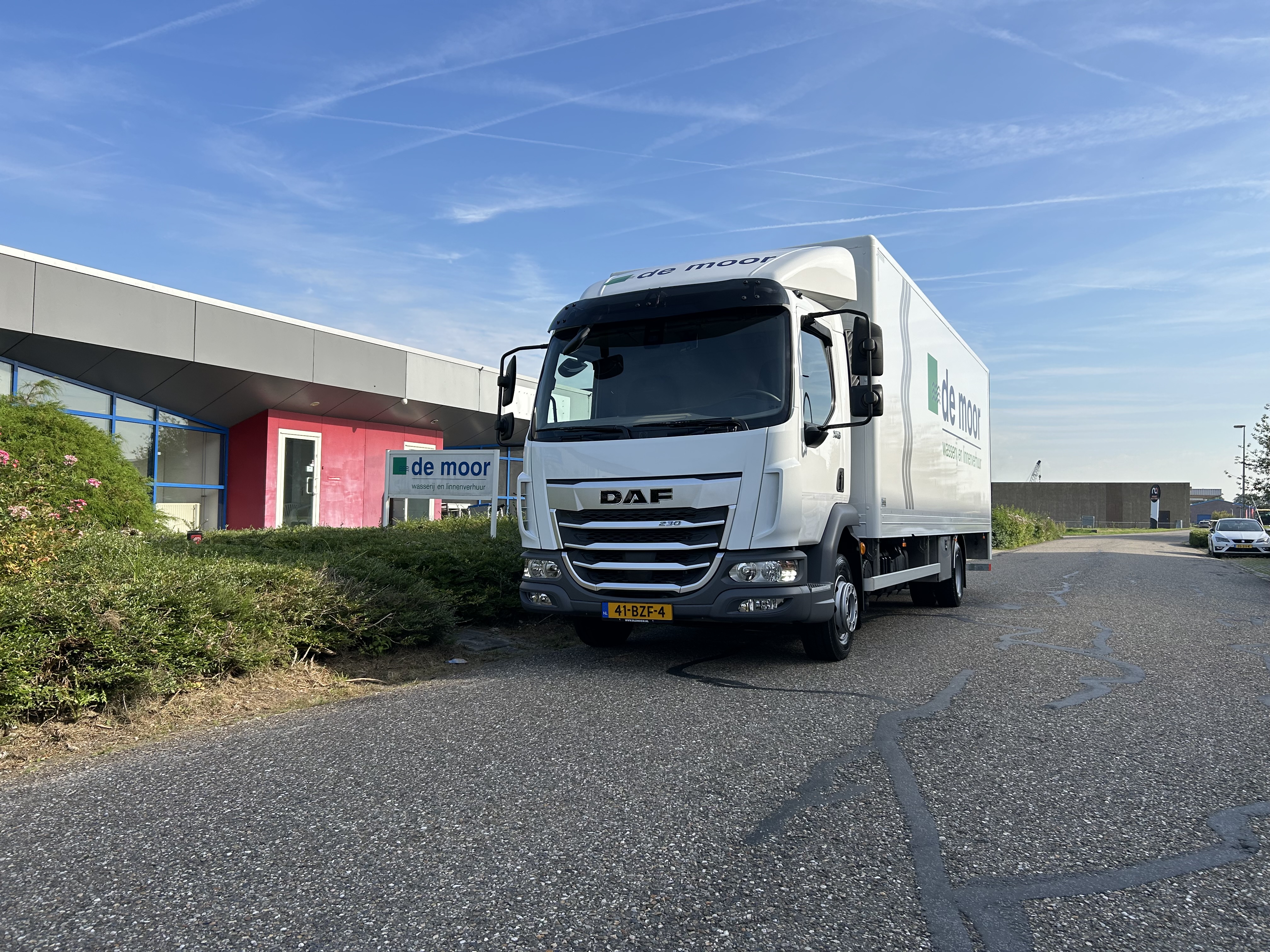DAF XB 230 FA DC 12T - De Moor