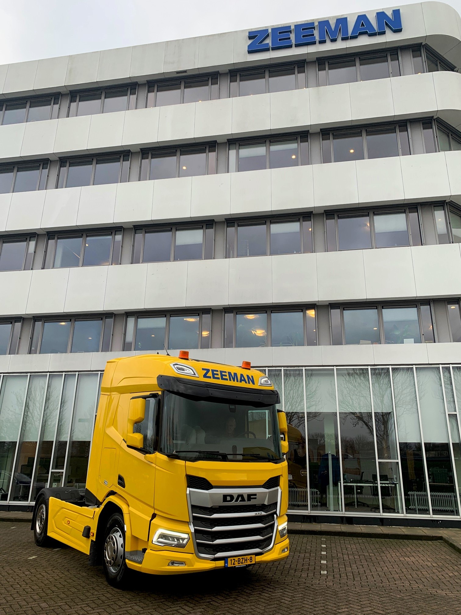 DAF XD 370 FT SHC NGD - Zeeman TextielSupers