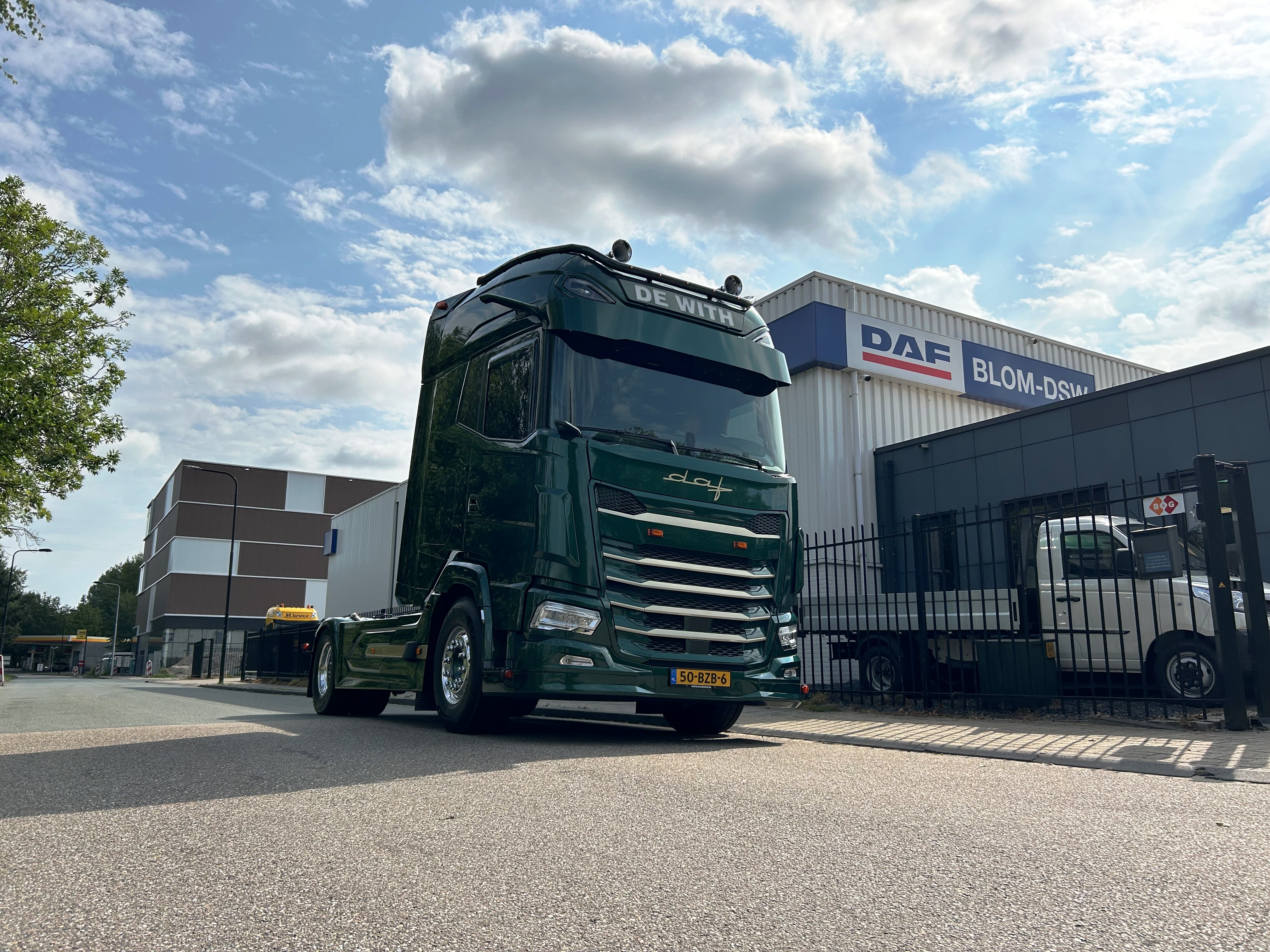 Hans de With - DAF XG+ 530 FT NGD