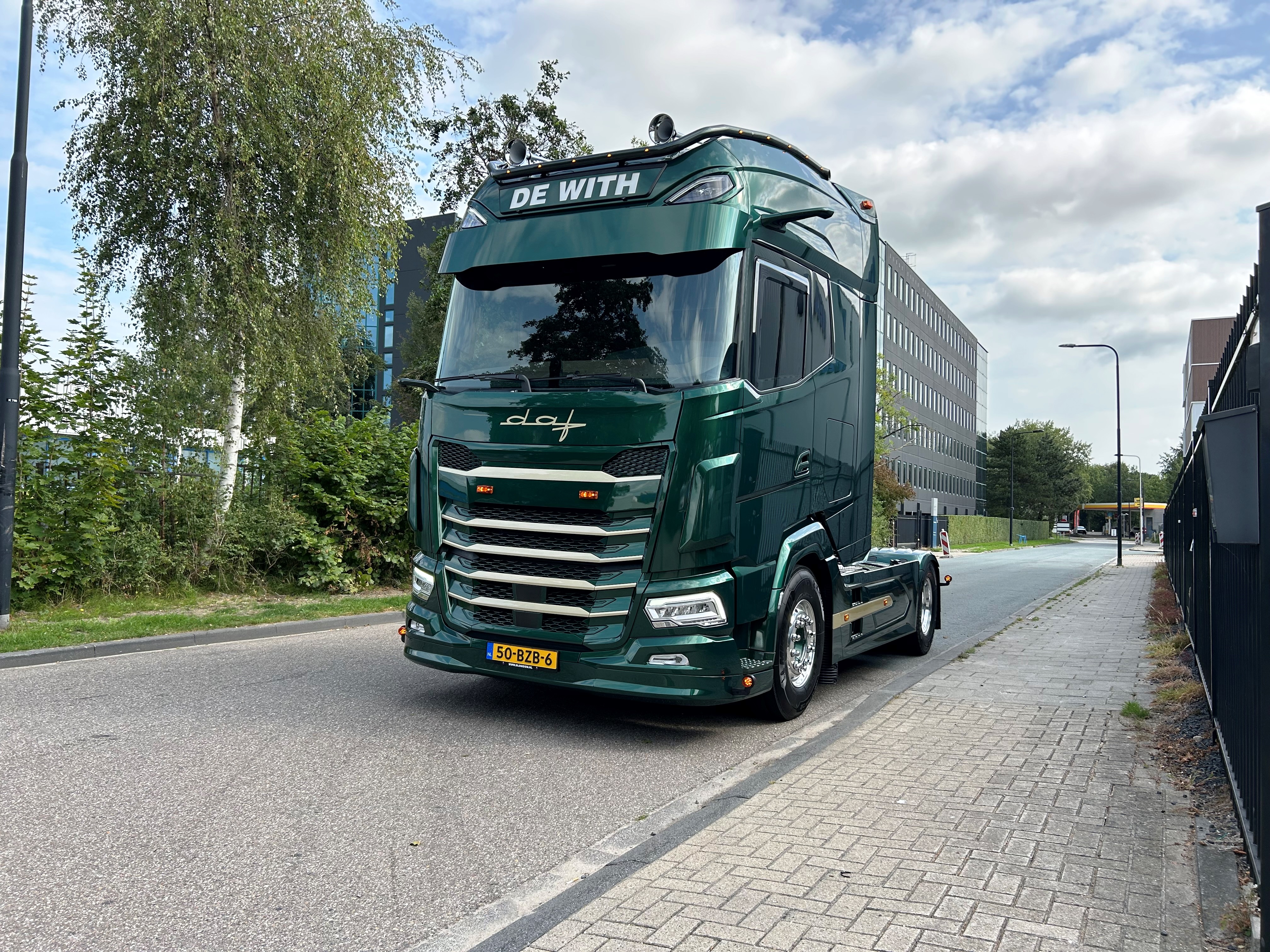 Hans de With - DAF XG+ 530 FT NGD