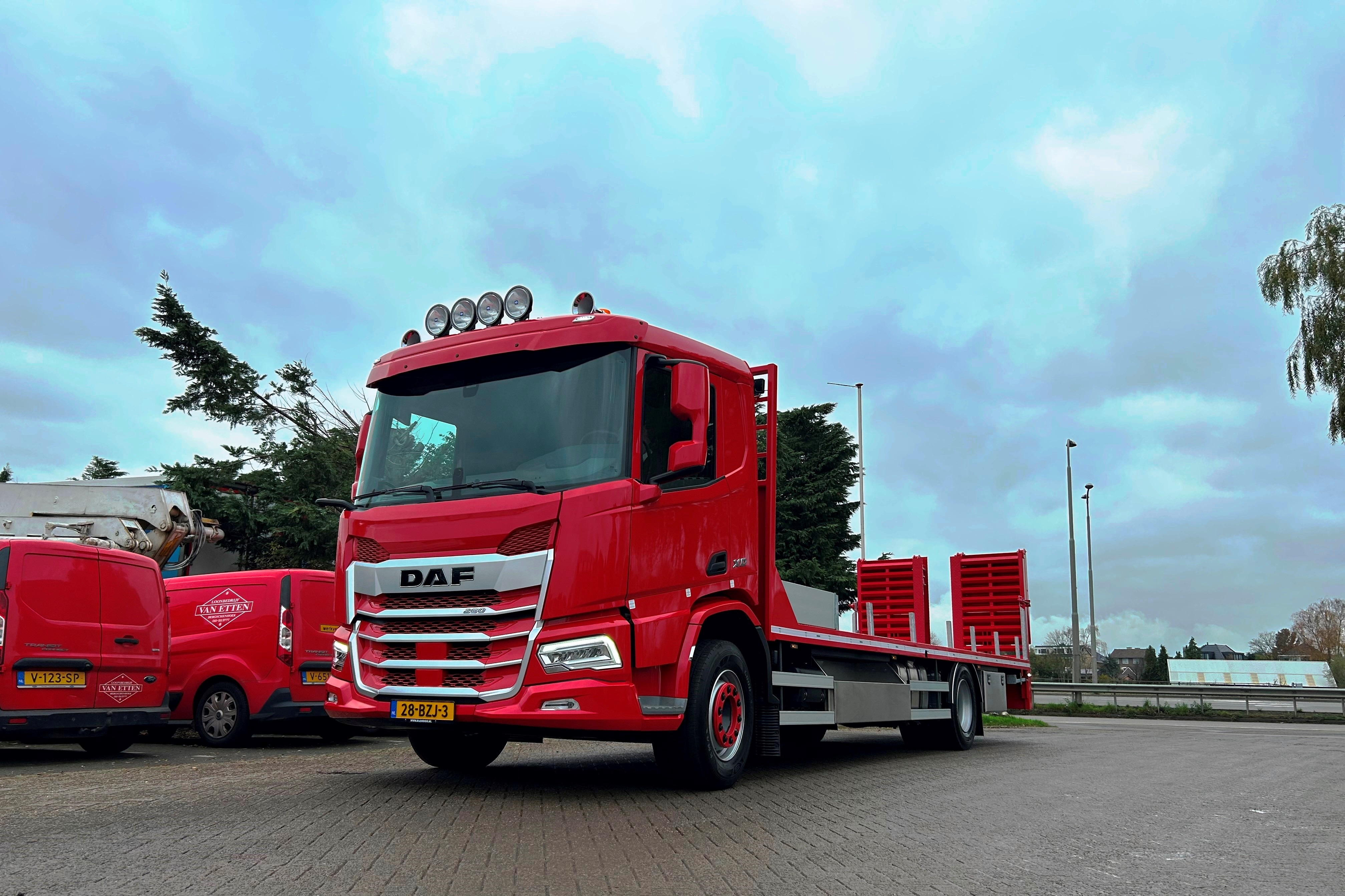 XD 260 FA DC 19T NGD - Loonbedrijf J Van Etten BV