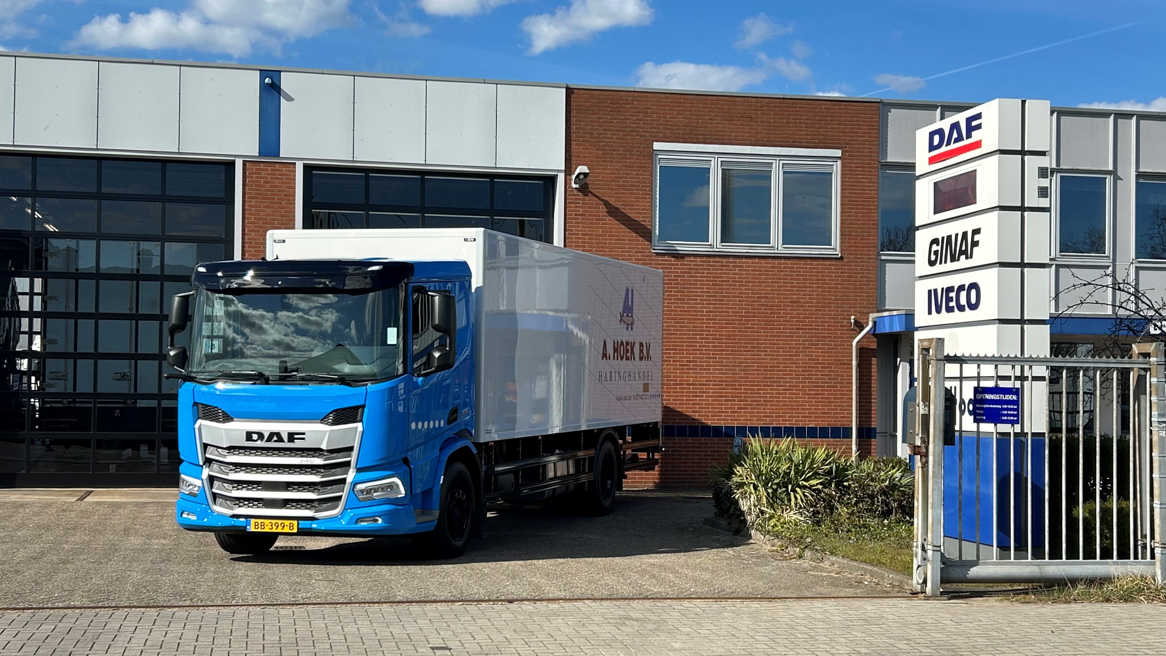 A Hoek Haringhandel -DAF XD 340 FA DC