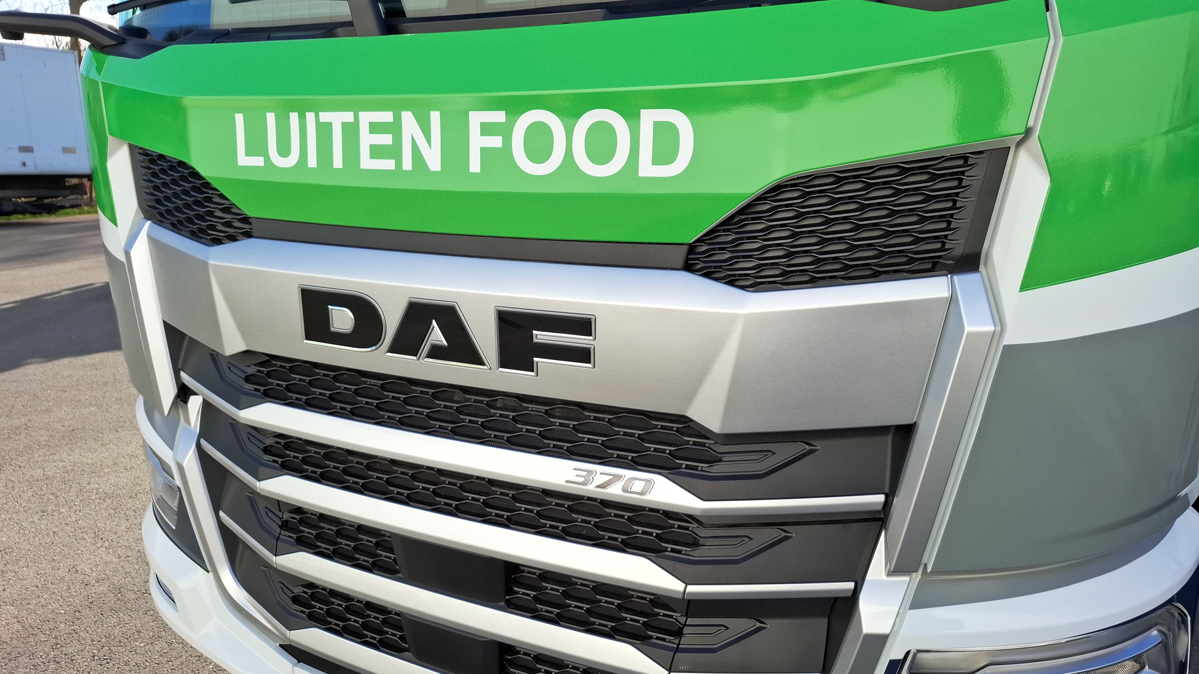 Luiten Food - DAF XD 370 FAN DC NGD
