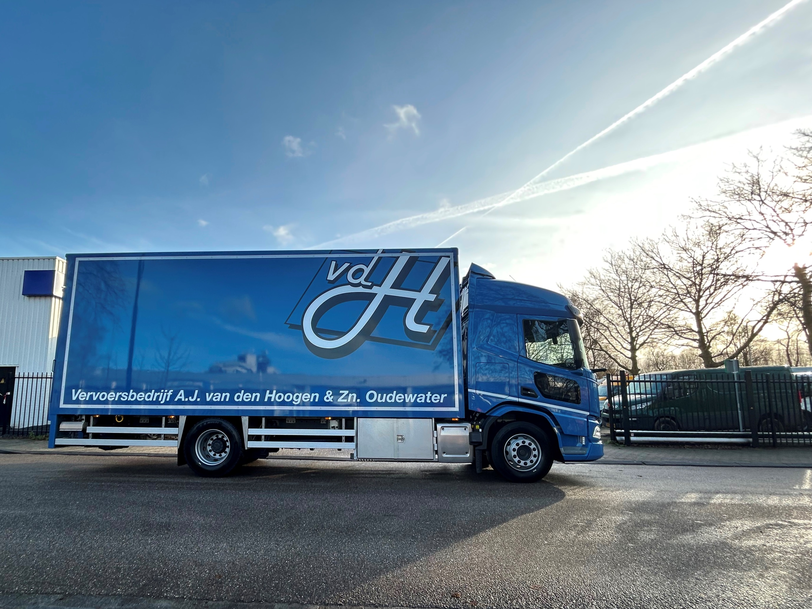 DAF XD 300 FA SHC NGD- AJ van den Hoogen & ZN