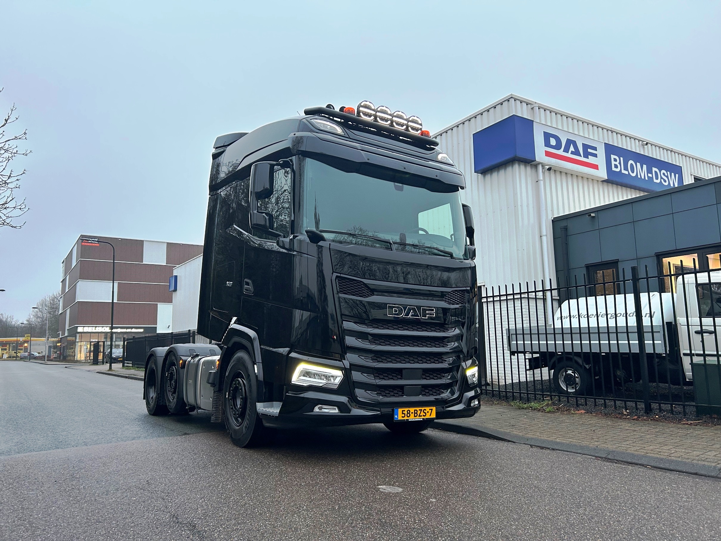 DAF XG 530 FTG NGD - Dormaar & Van Walraven