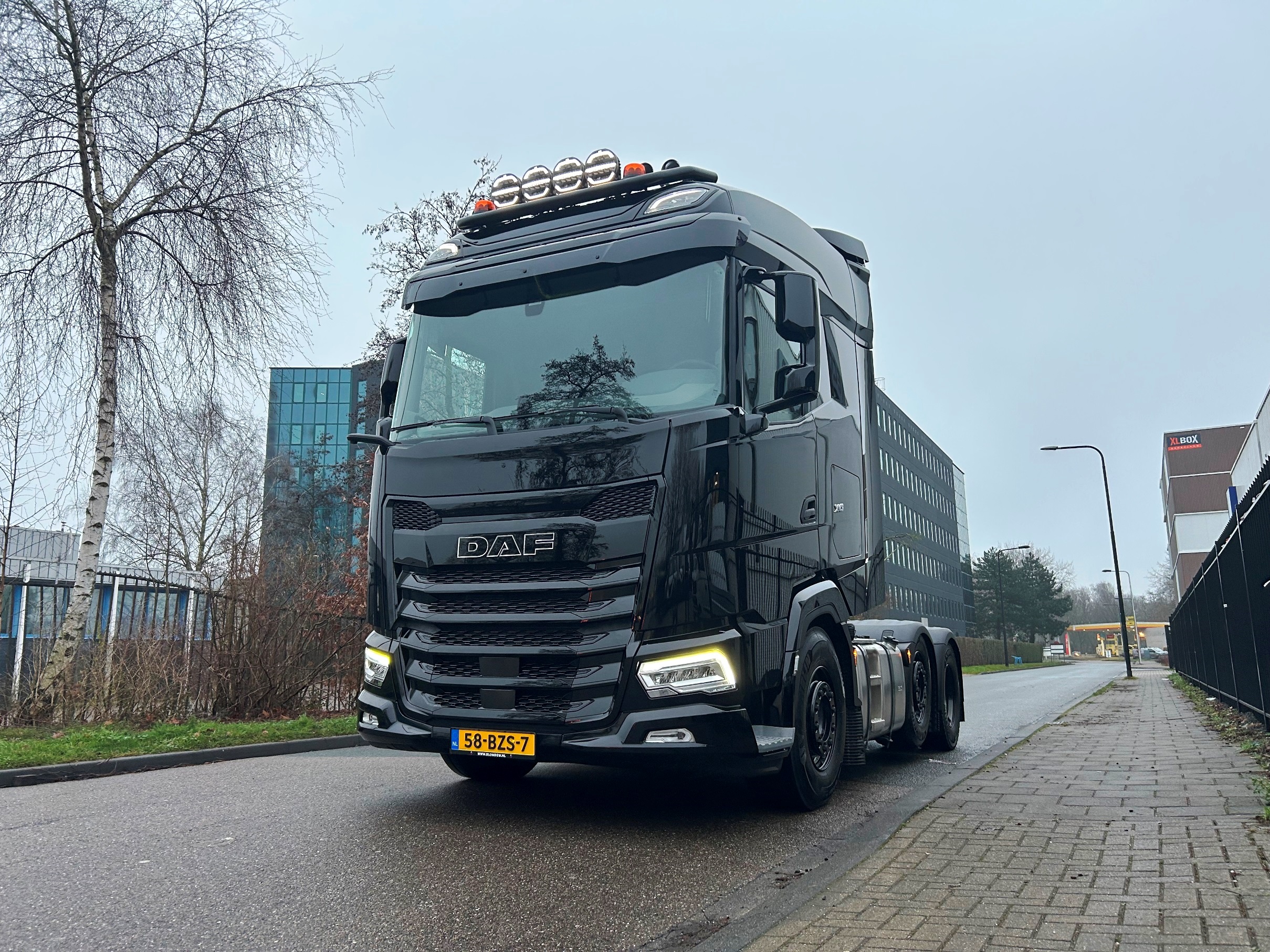 DAF XG 530 FTG NGD - Dormaar & Van Walraven