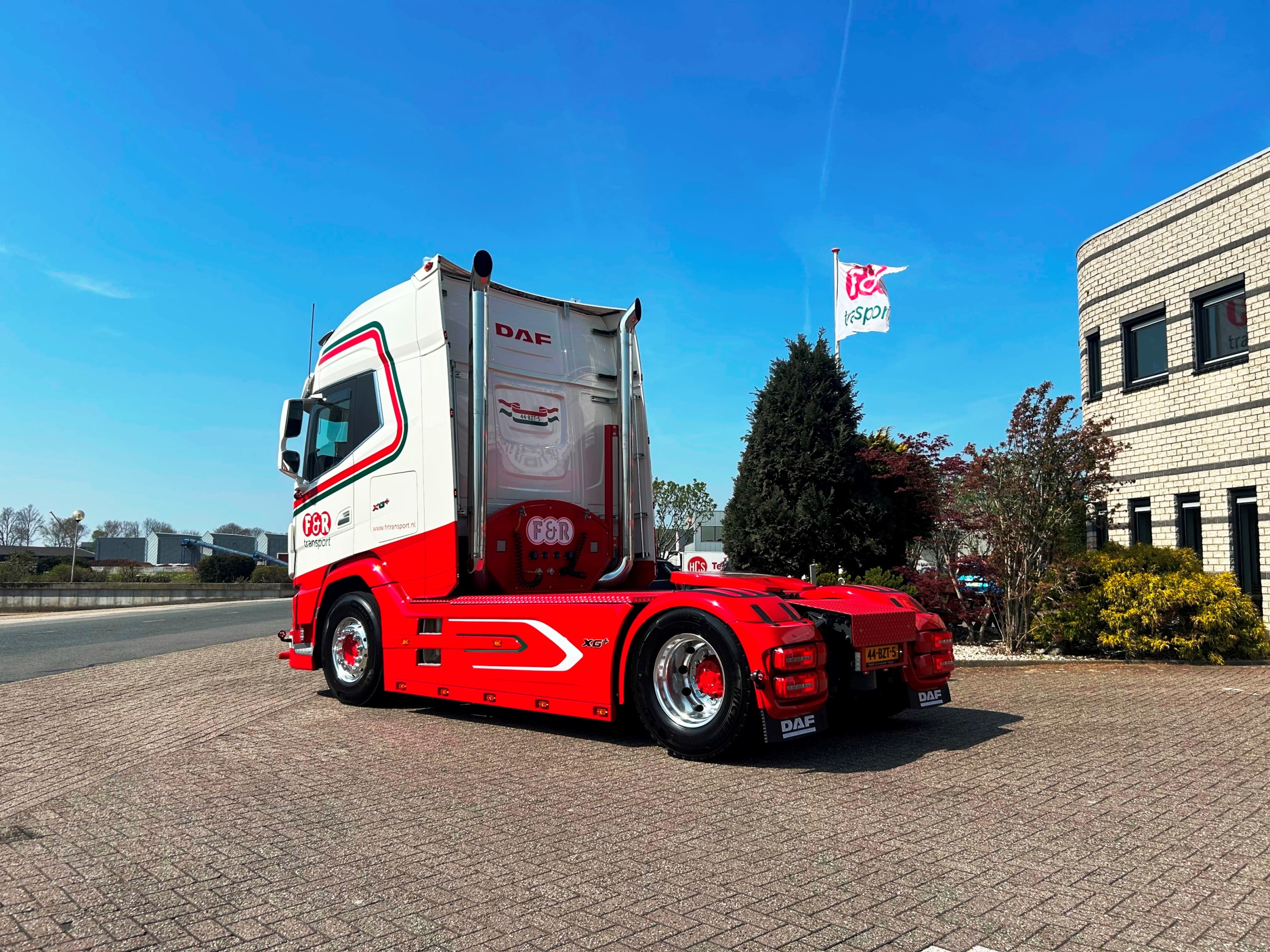 XG+ 480 FT NGD - F&R Transport