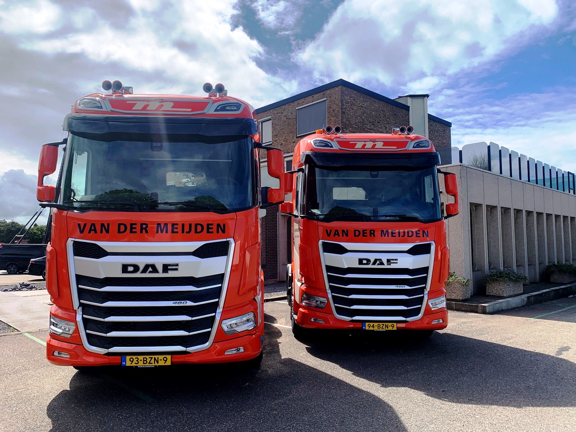 Van der Meijden Materieel - 3X XG 480 FTG Zwaar transport